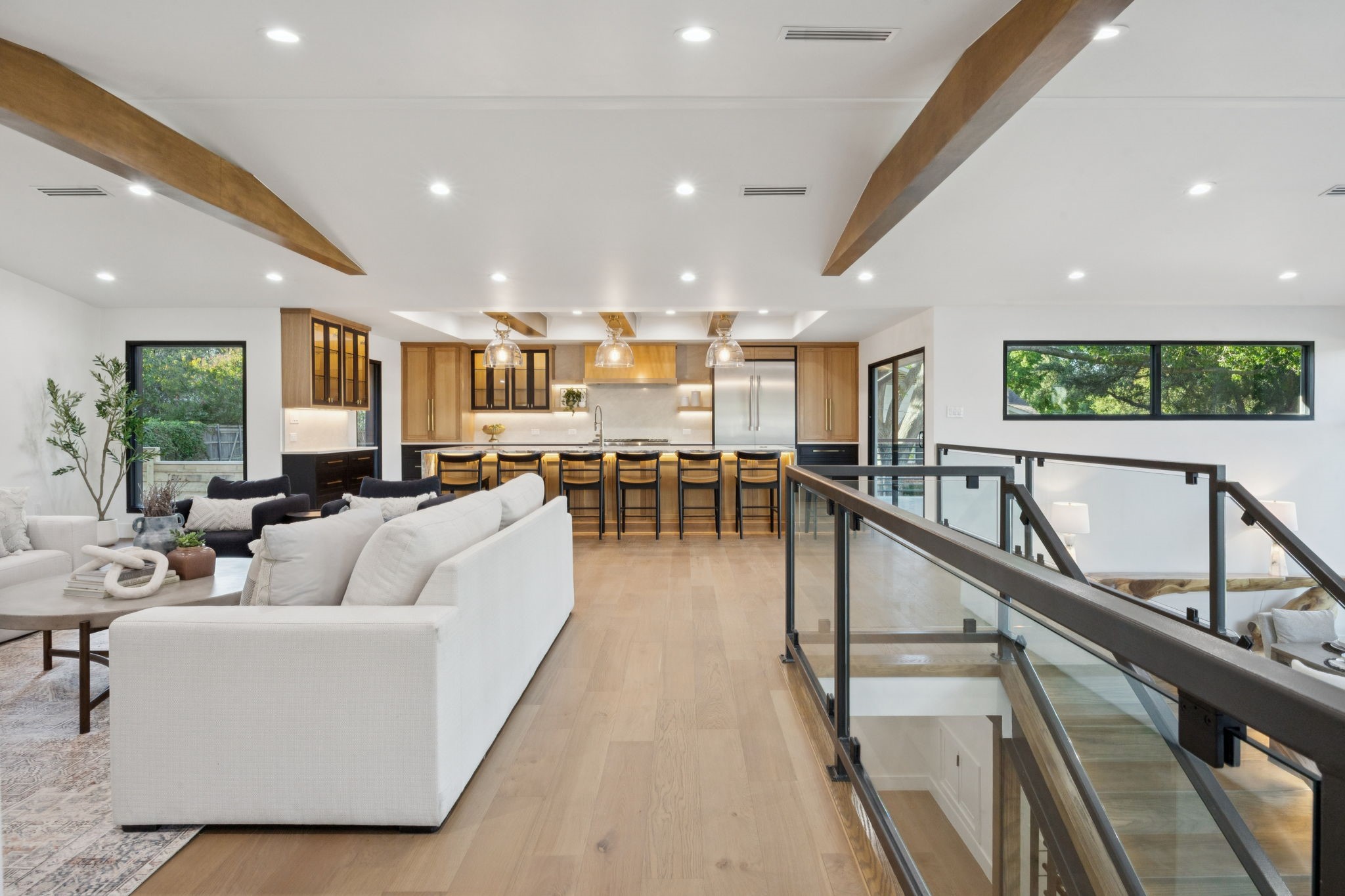 2401 Mesa Drive