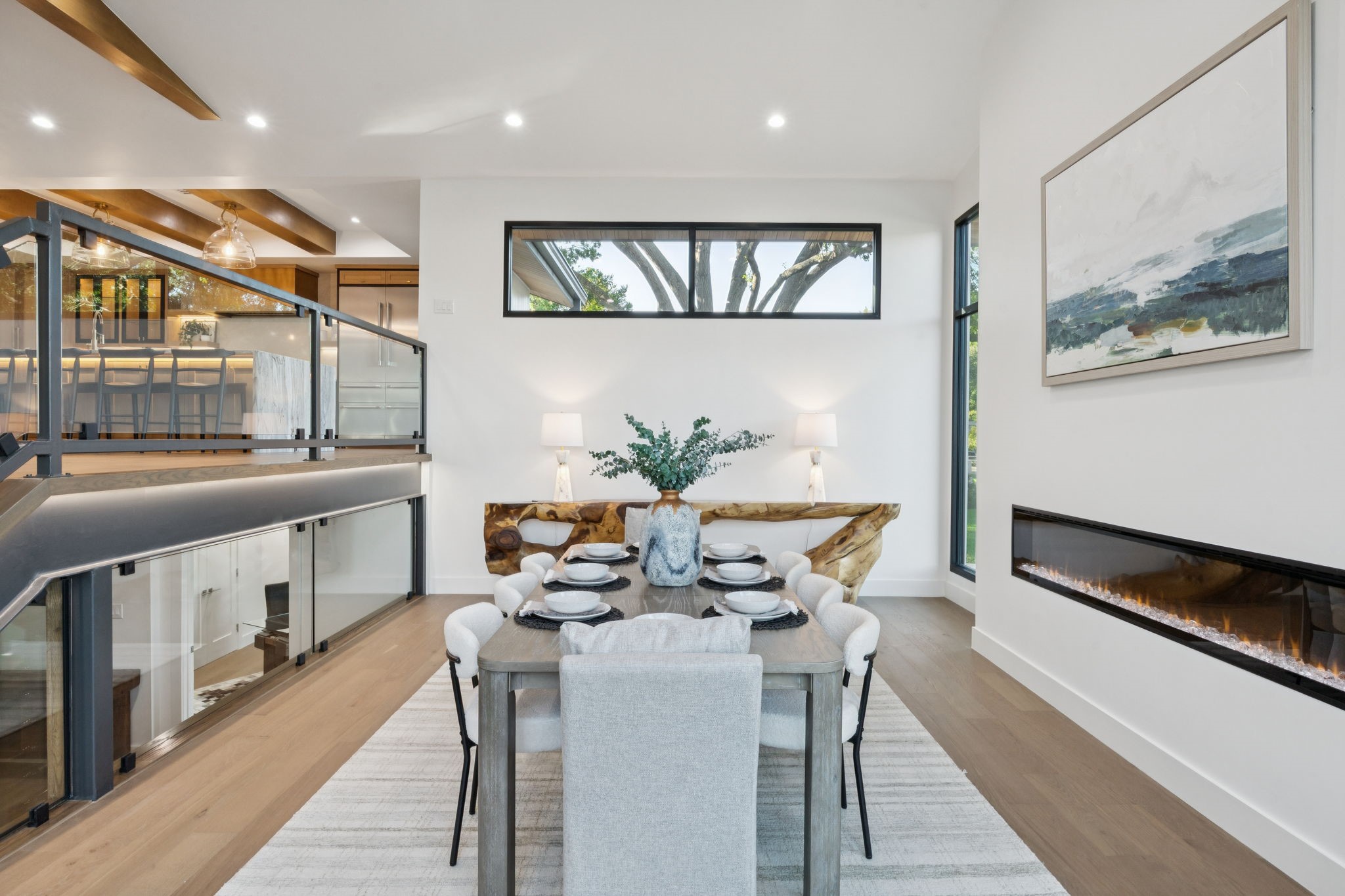 2401 Mesa Drive