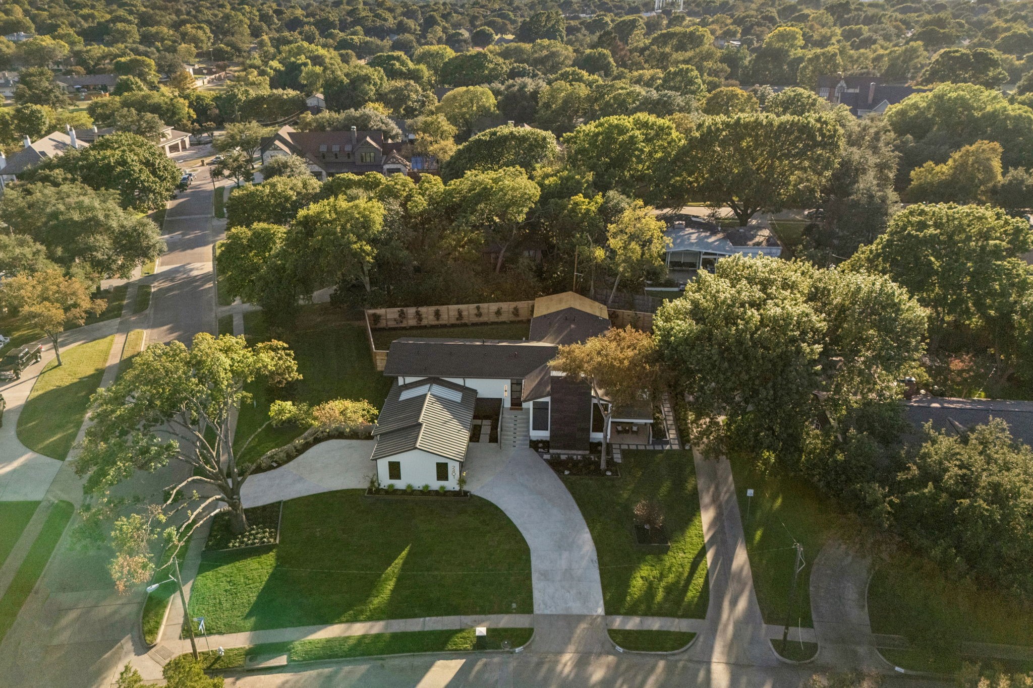 2401 Mesa Drive