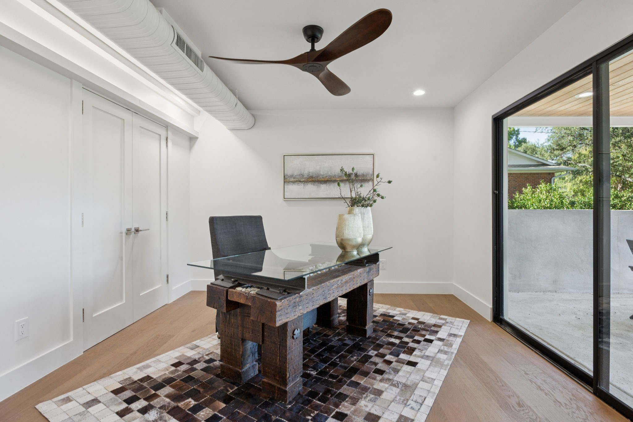 2401 Mesa Drive