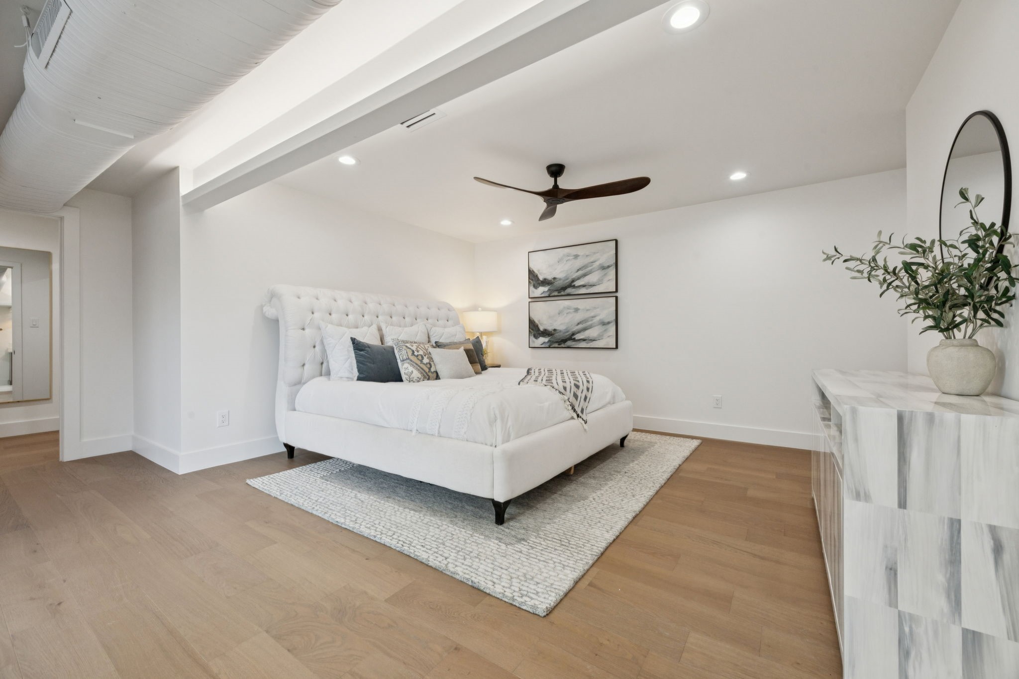 2401 Mesa Drive