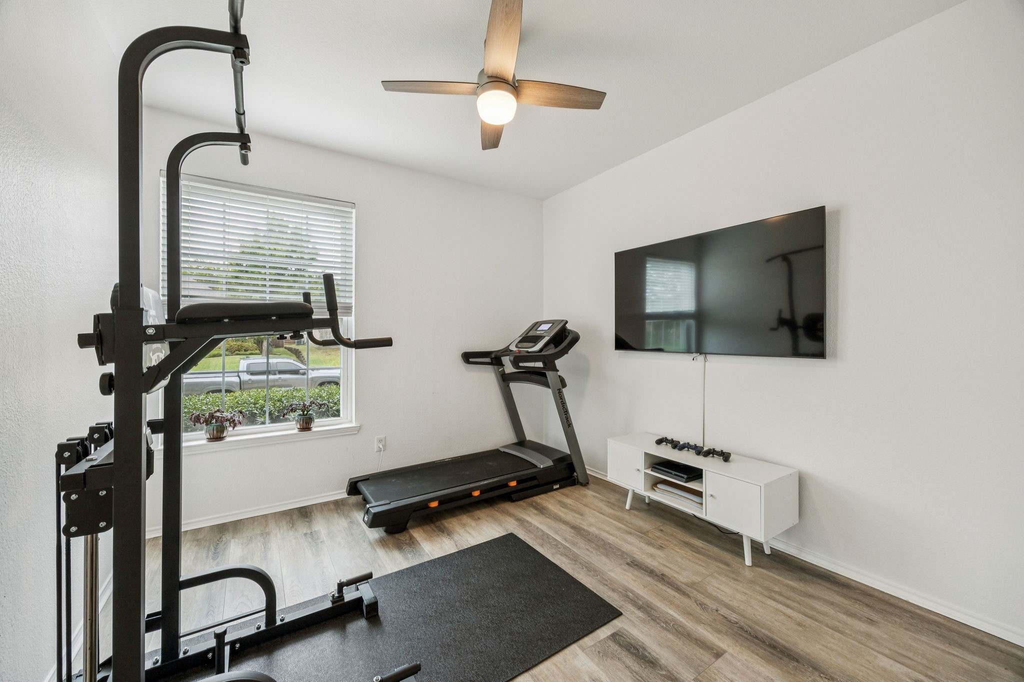 7616 Sonoma Valley Drive