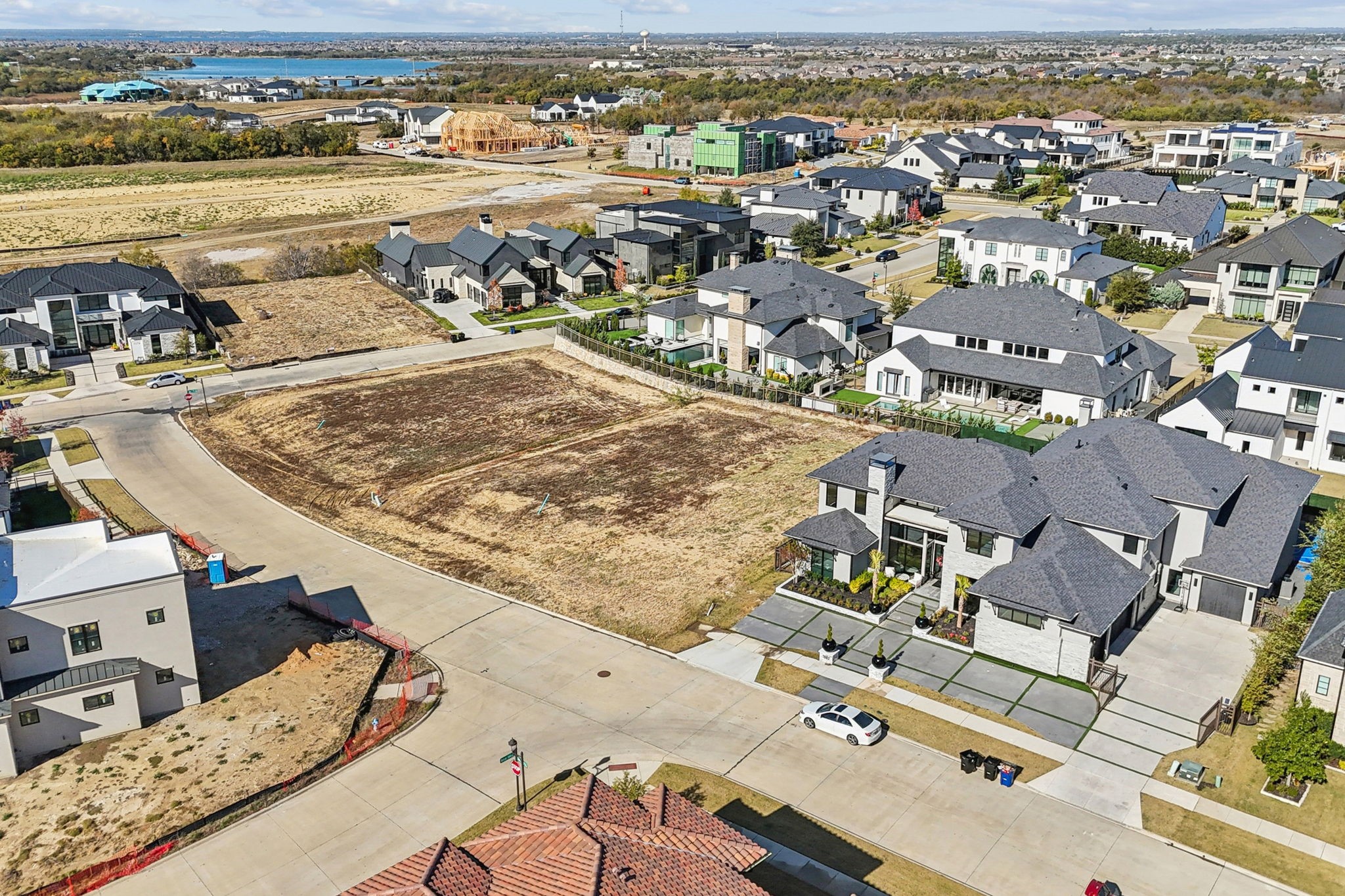 1564 Chambord Avenue