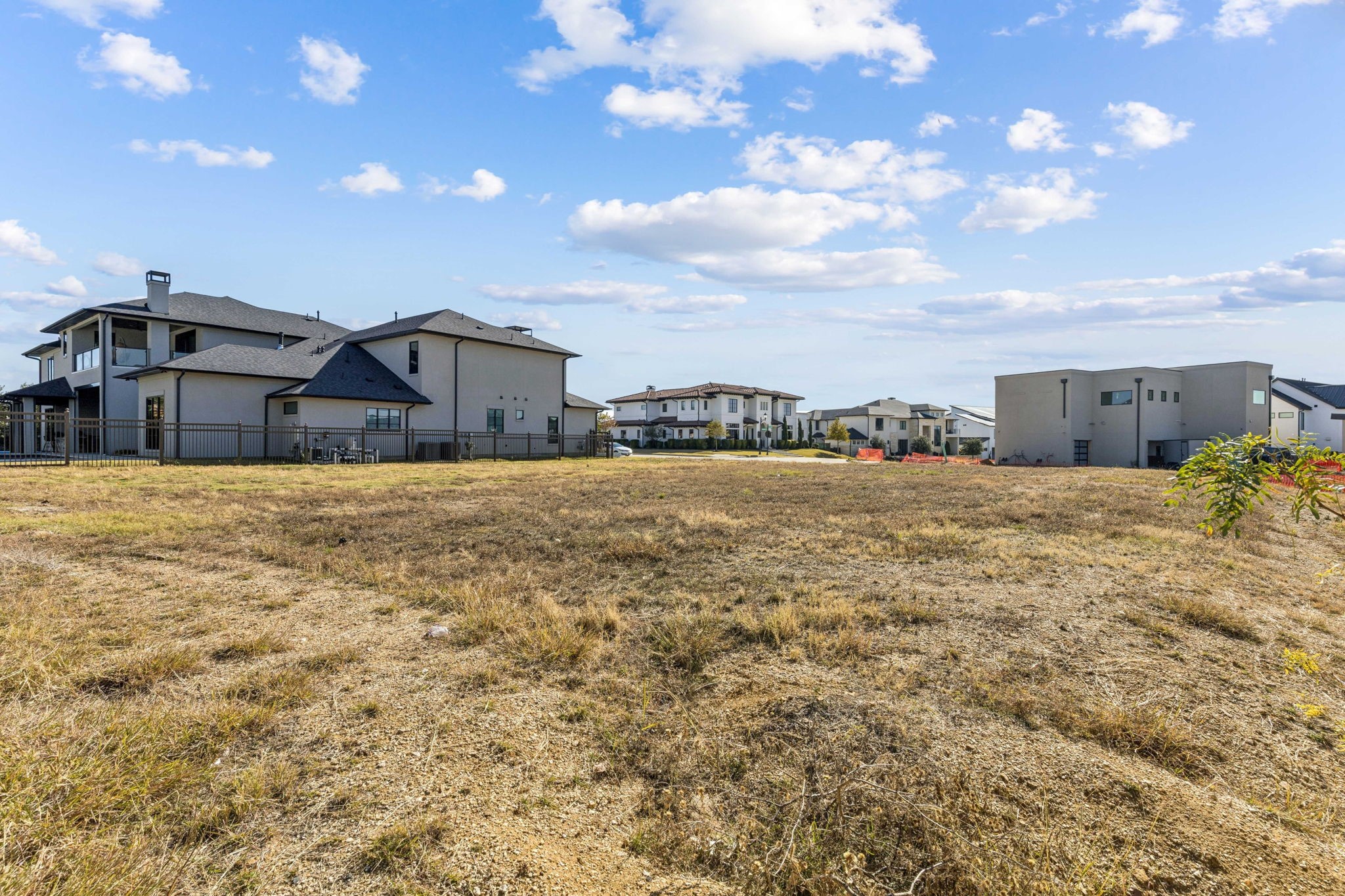 1564 Chambord Avenue