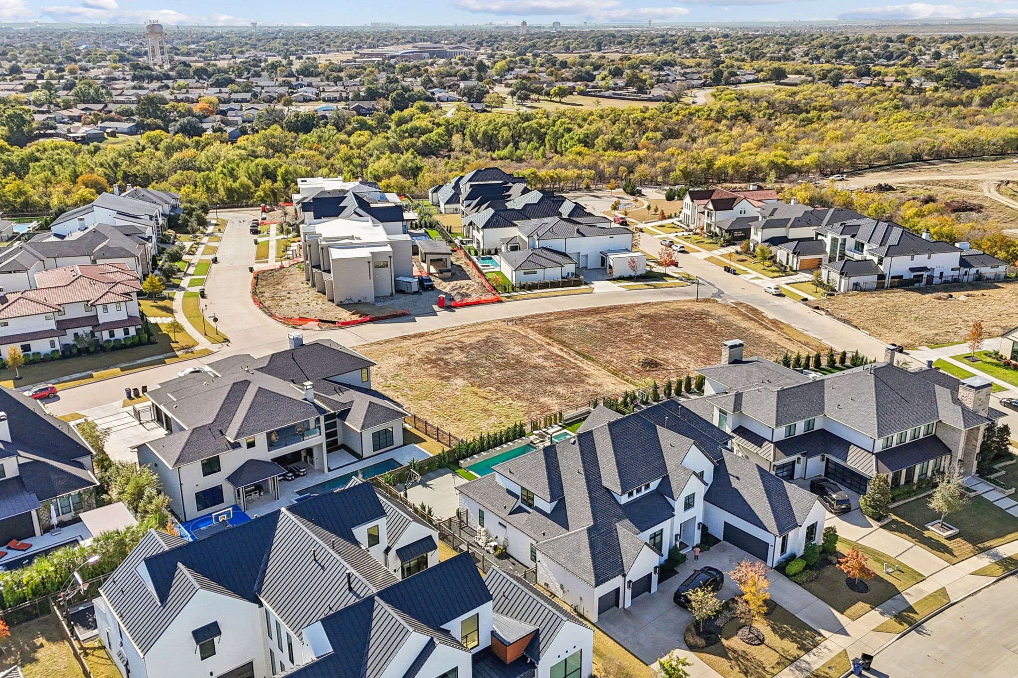 1564 Chambord Avenue