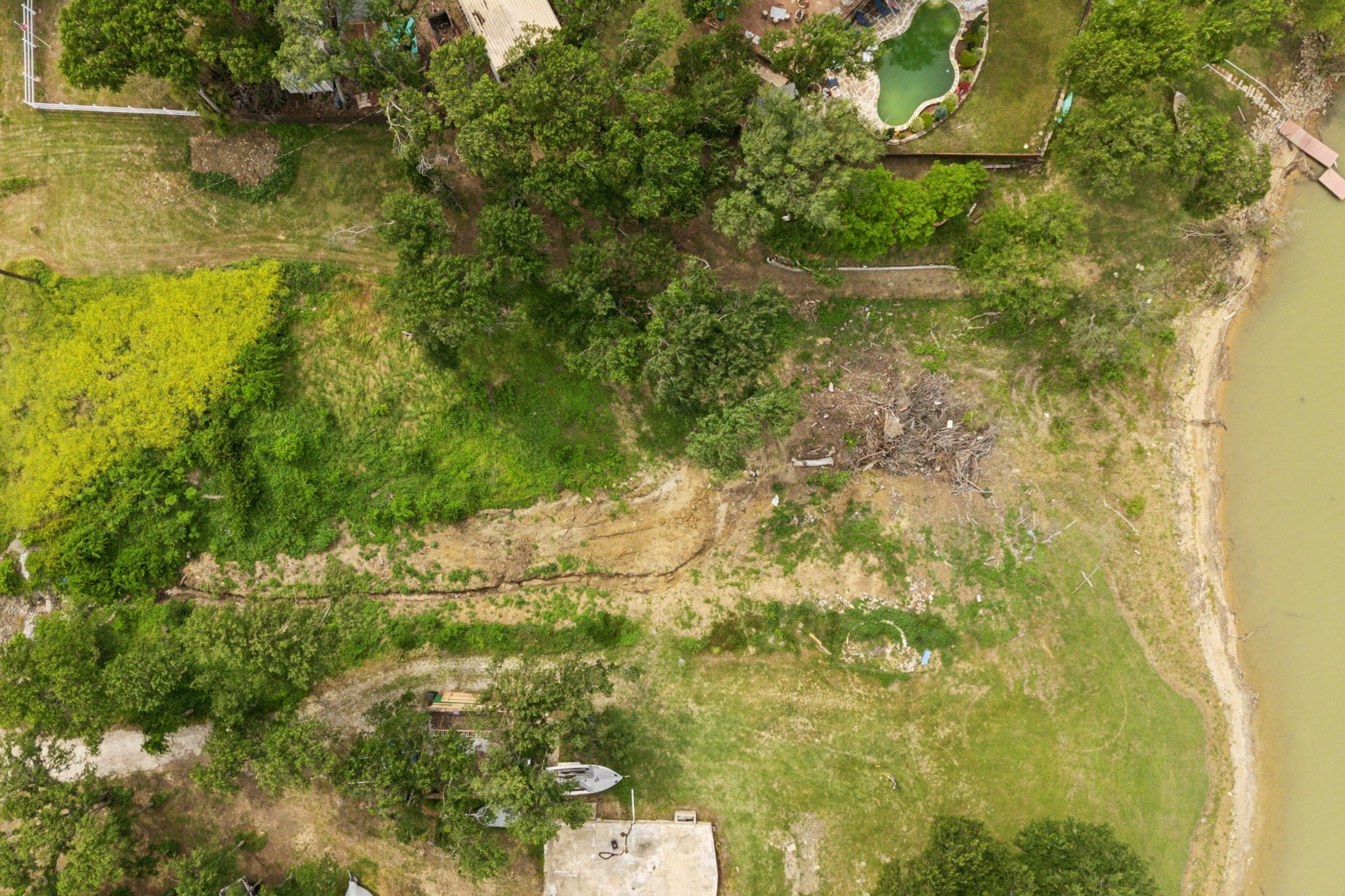 4547 & 4549 N Shore Drive