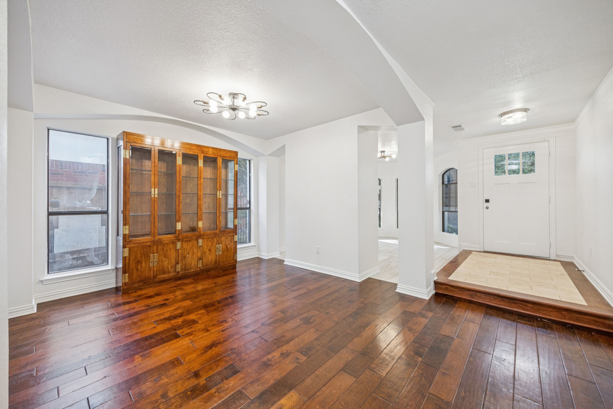 710 Bluffview Drive