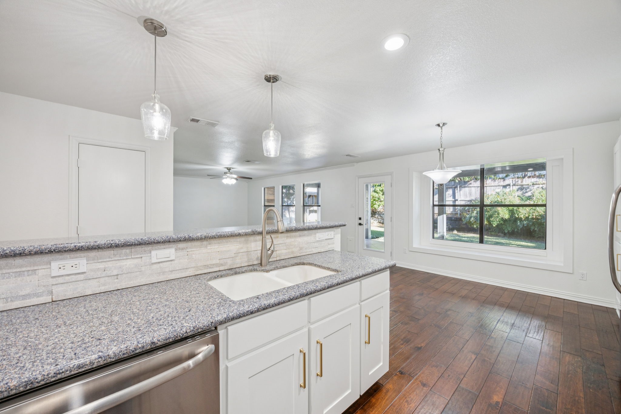 710 Bluffview Drive