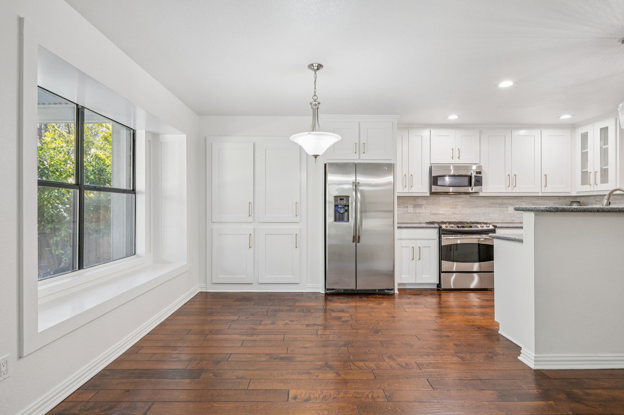 710 Bluffview Drive