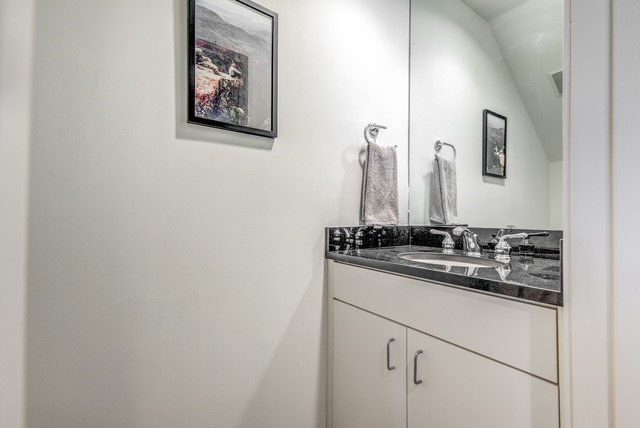 4122 Travis Street 2