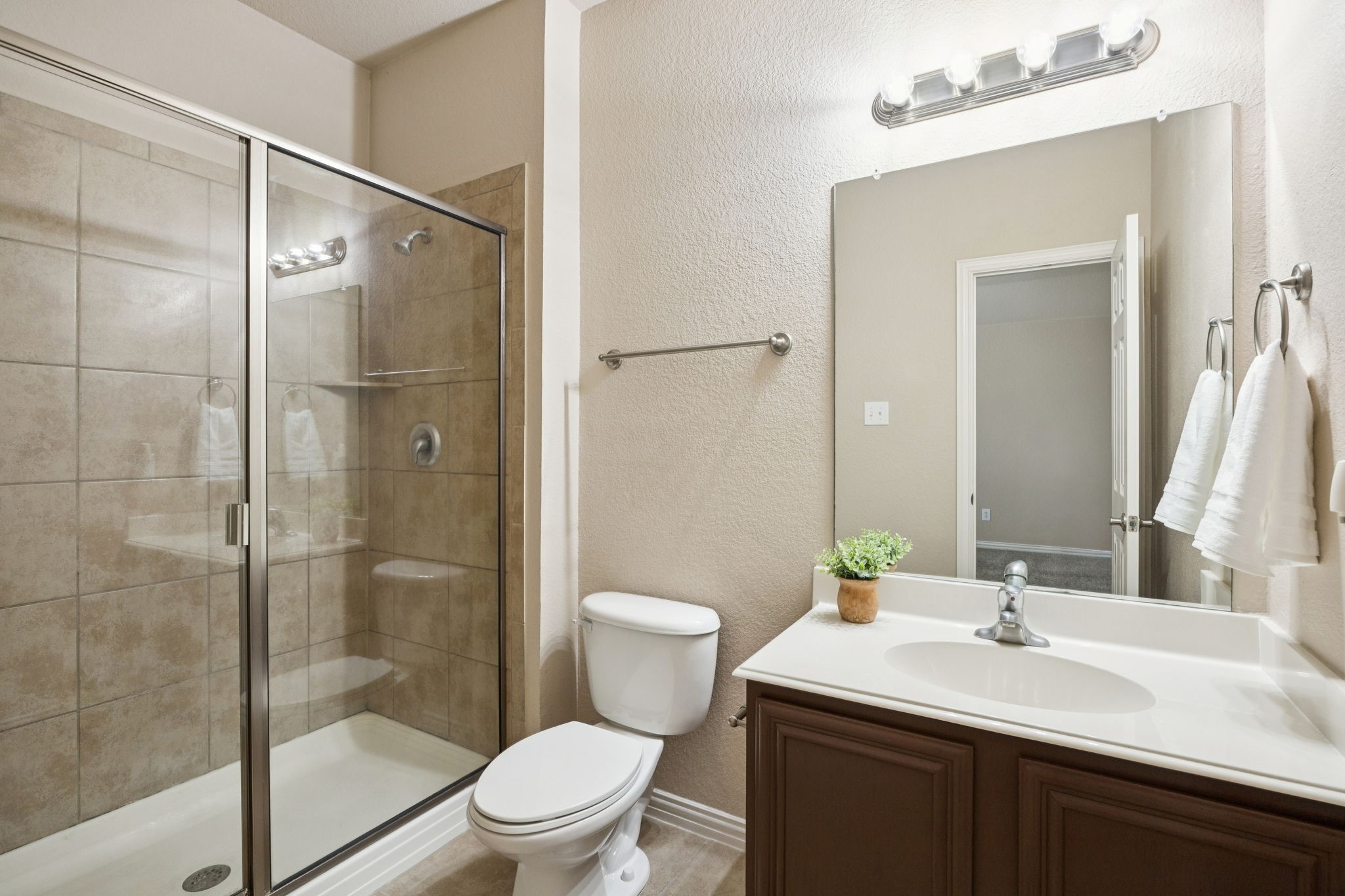 8742 San Bernard Street