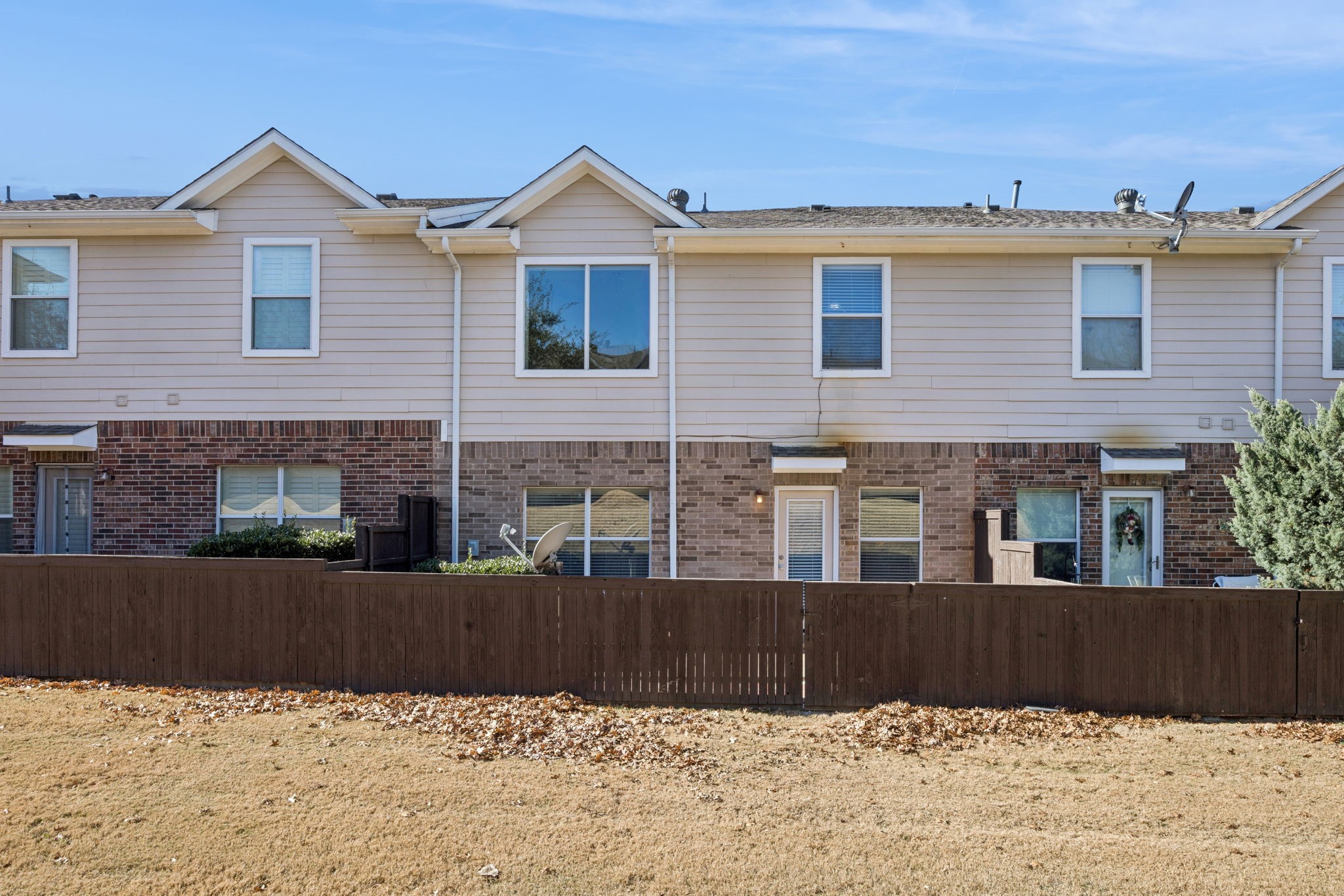 8742 San Bernard Street