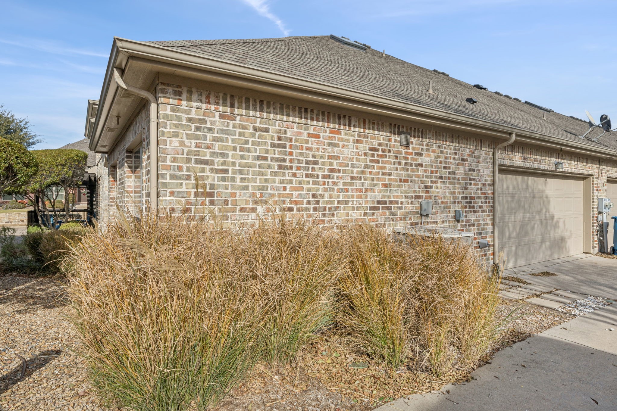 5711 Orchard Parkway