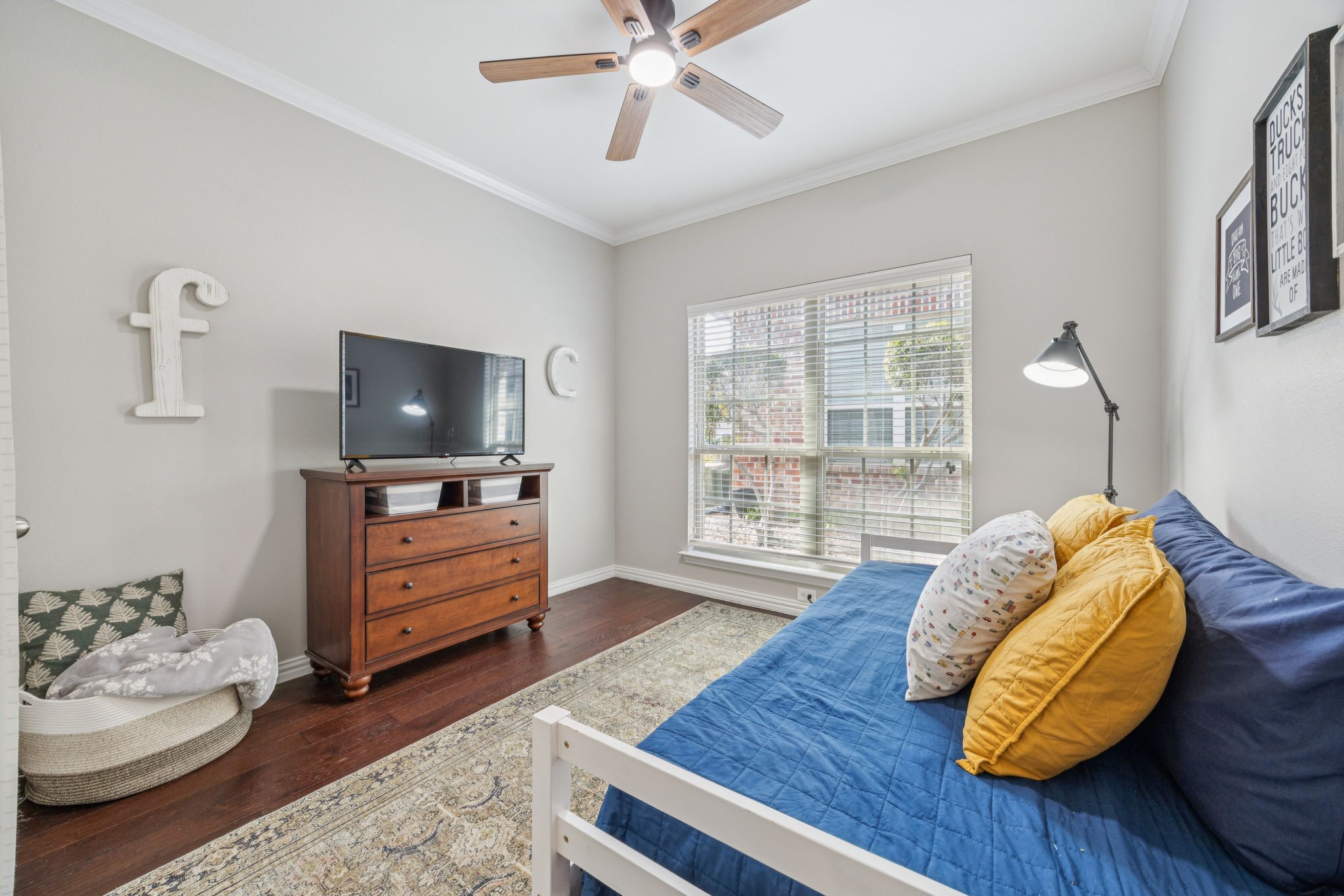 5711 Orchard Parkway