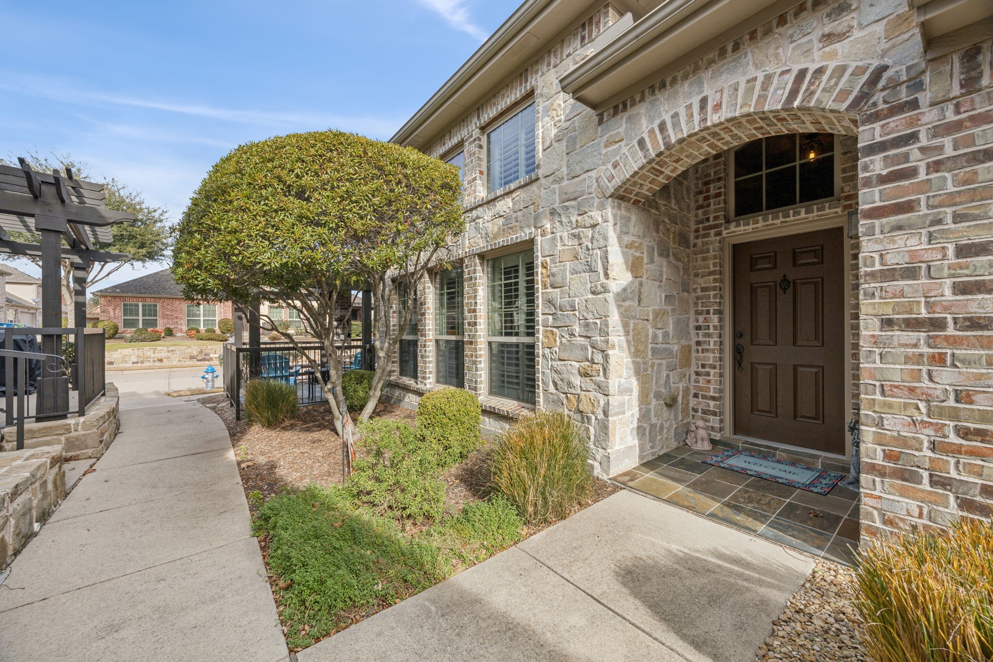 5711 Orchard Parkway