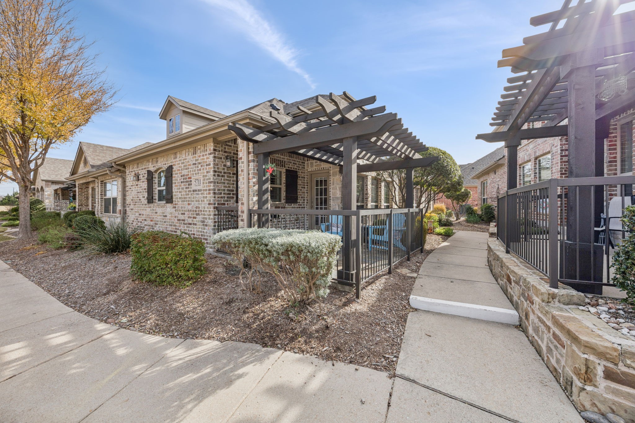 5711 Orchard Parkway