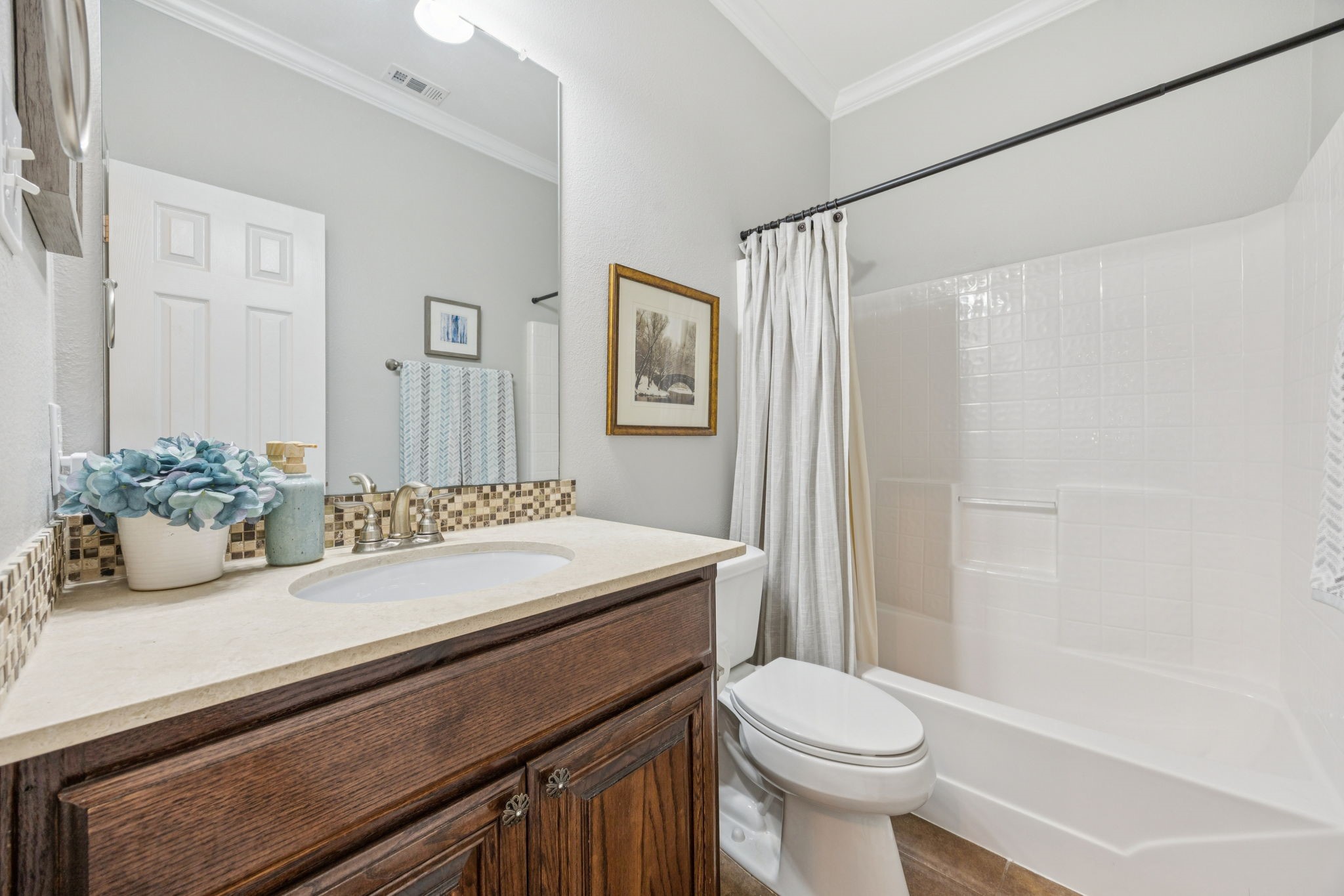 5711 Orchard Parkway