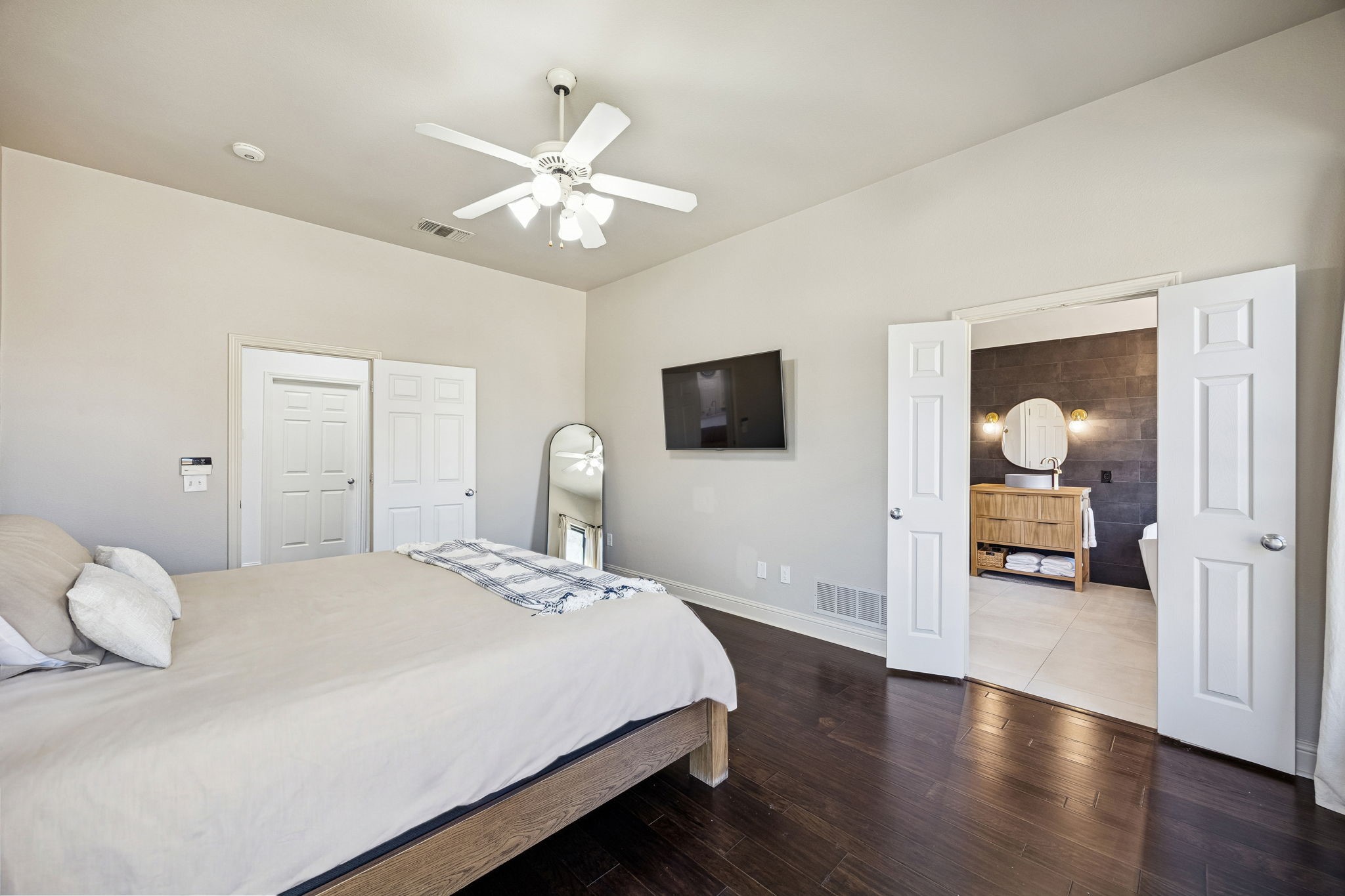 7204 Mornington Drive