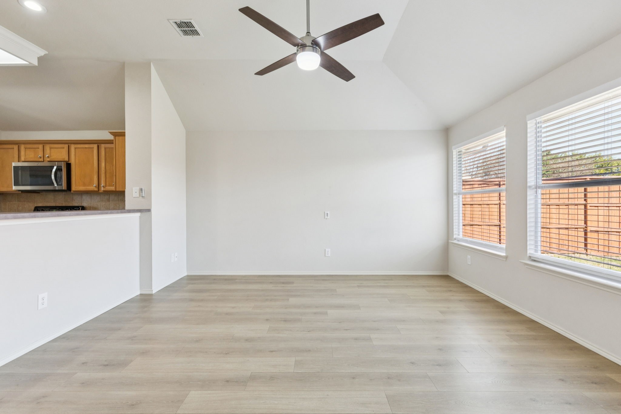 1728 River Oaks Drive