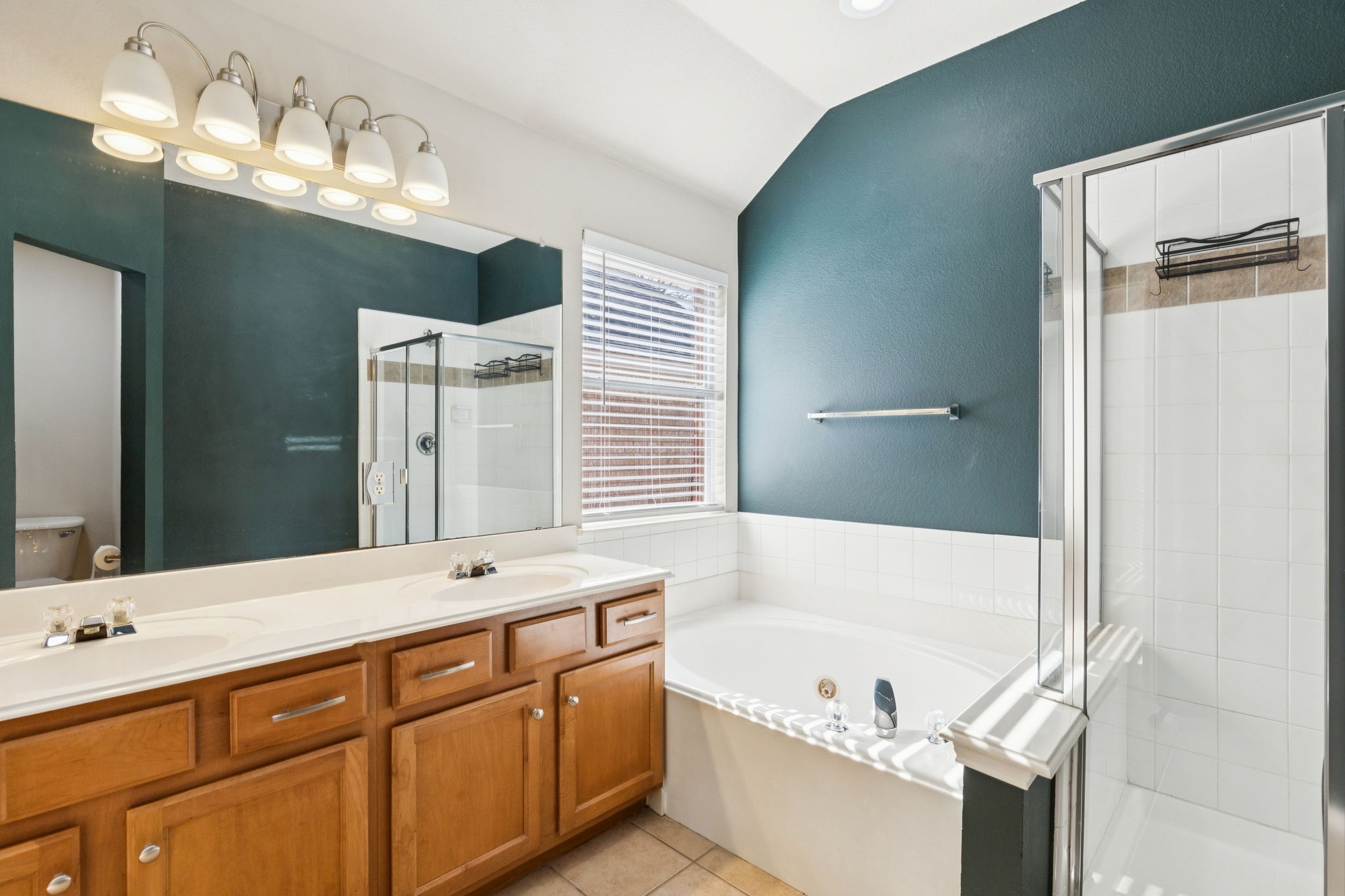 1728 River Oaks Drive