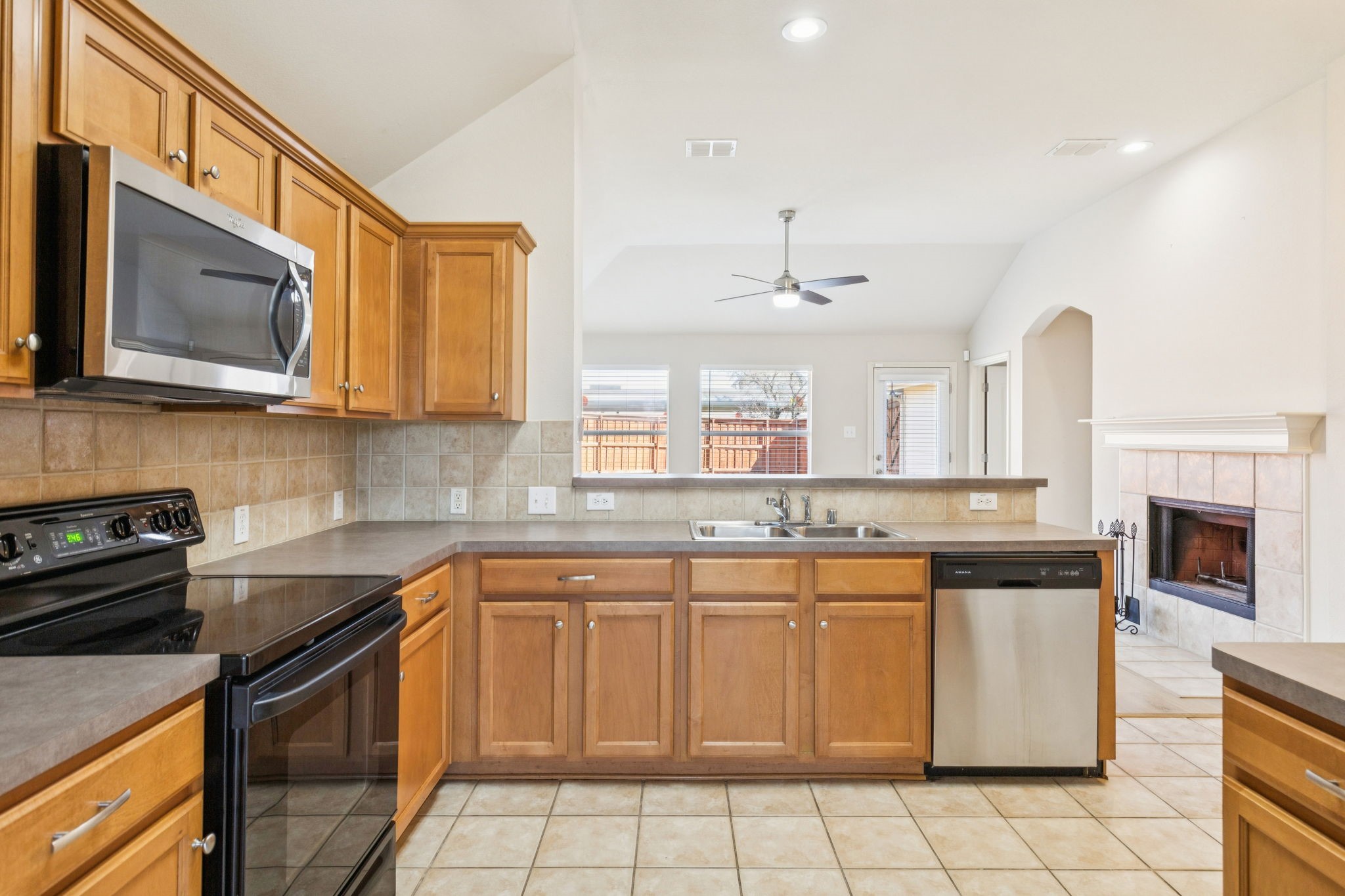 1728 River Oaks Drive