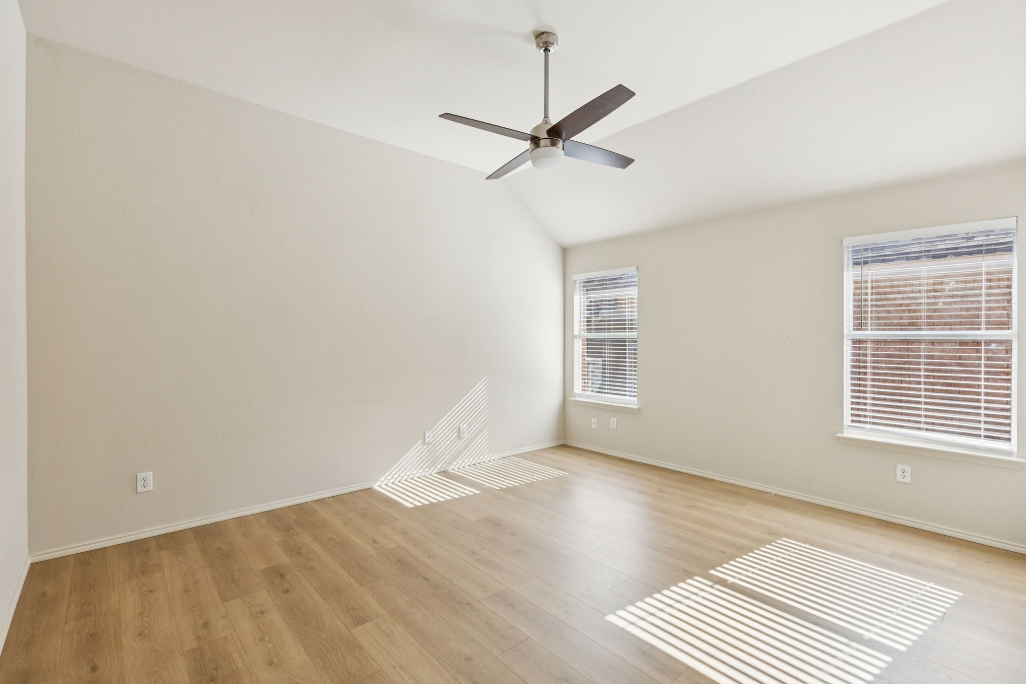 1728 River Oaks Drive