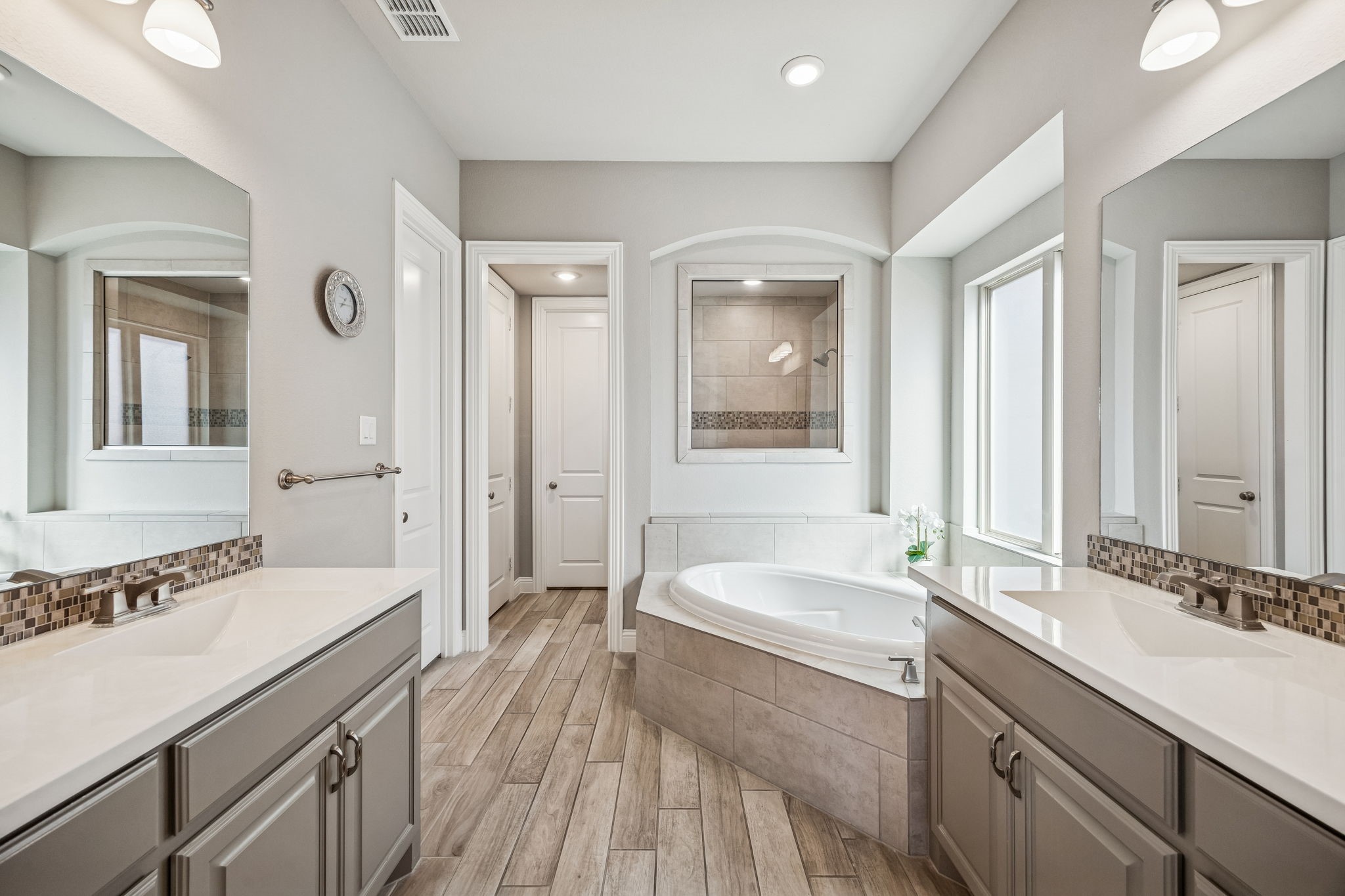 12128 Curry Creek Drive