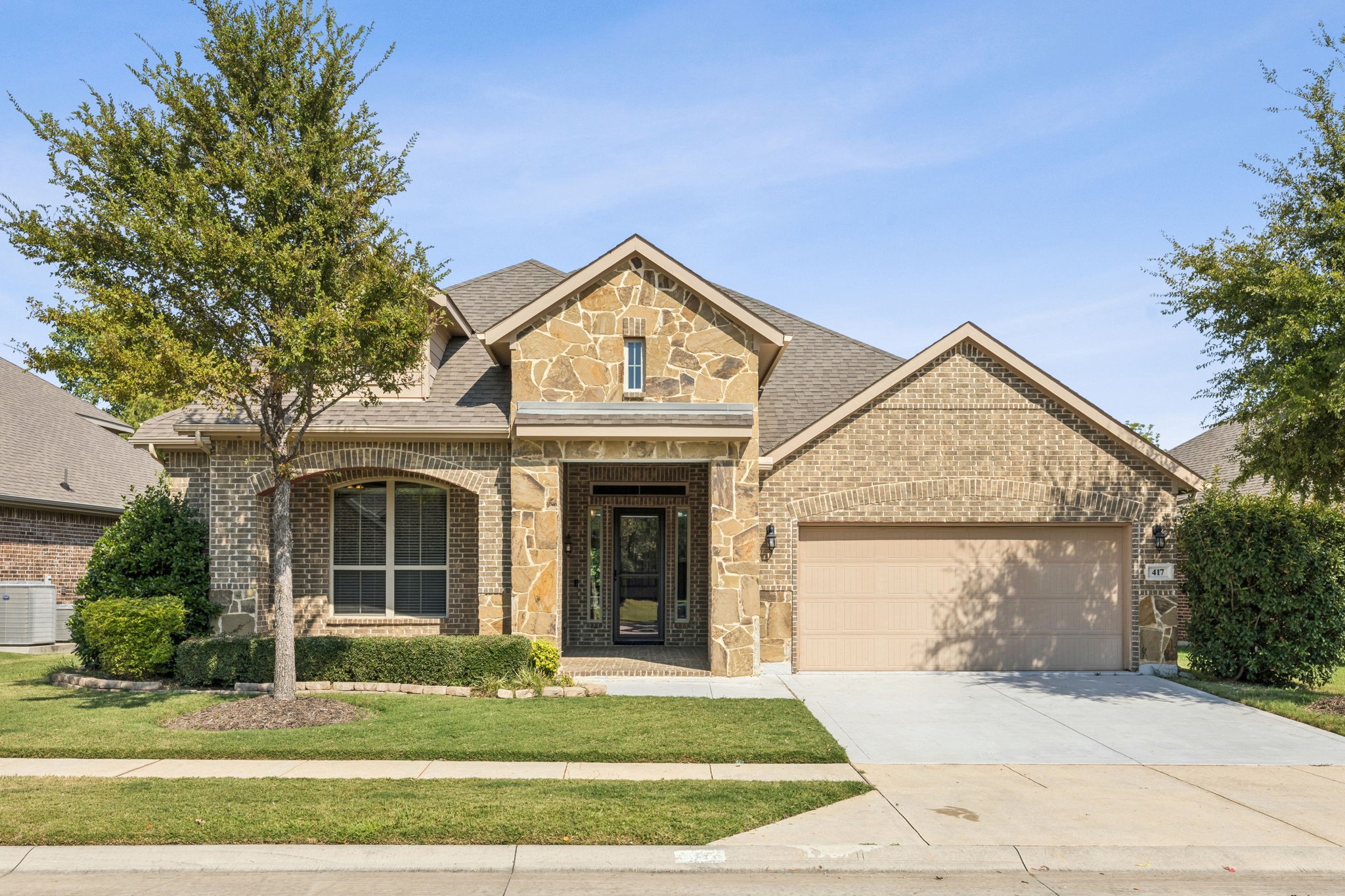417 Traveller Street