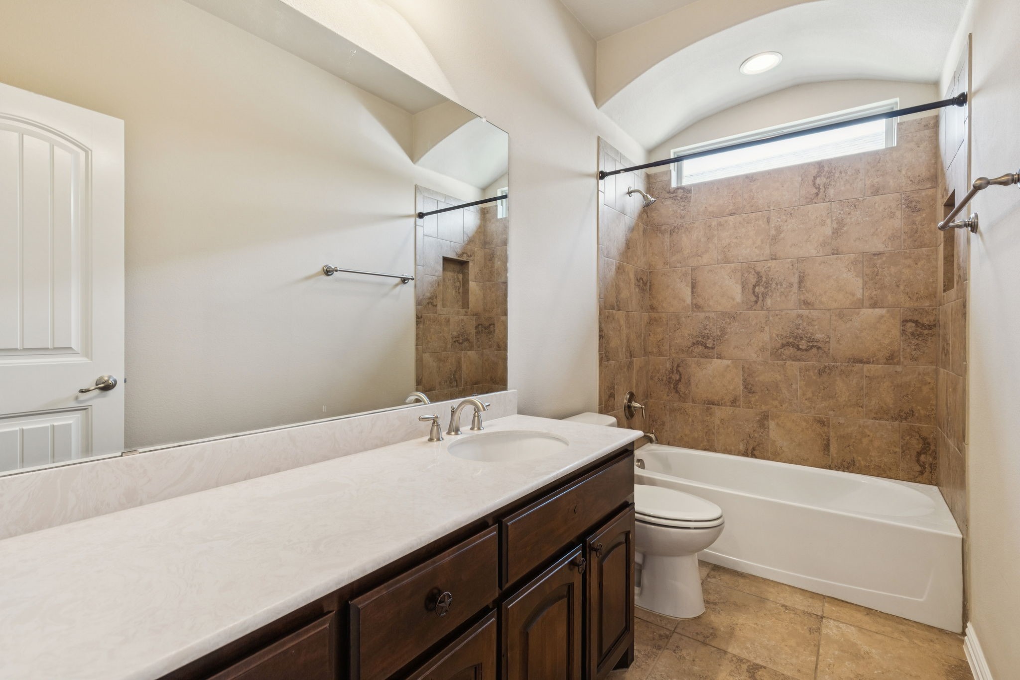 417 Traveller Street