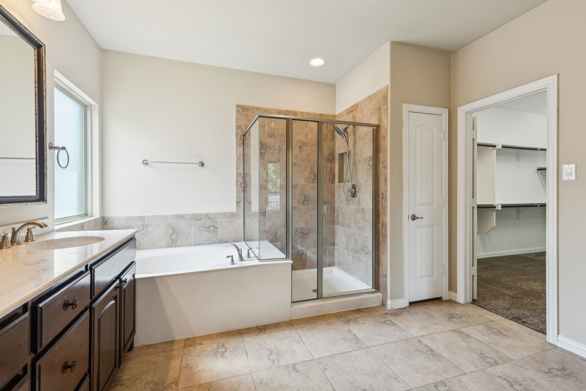 417 Traveller Street