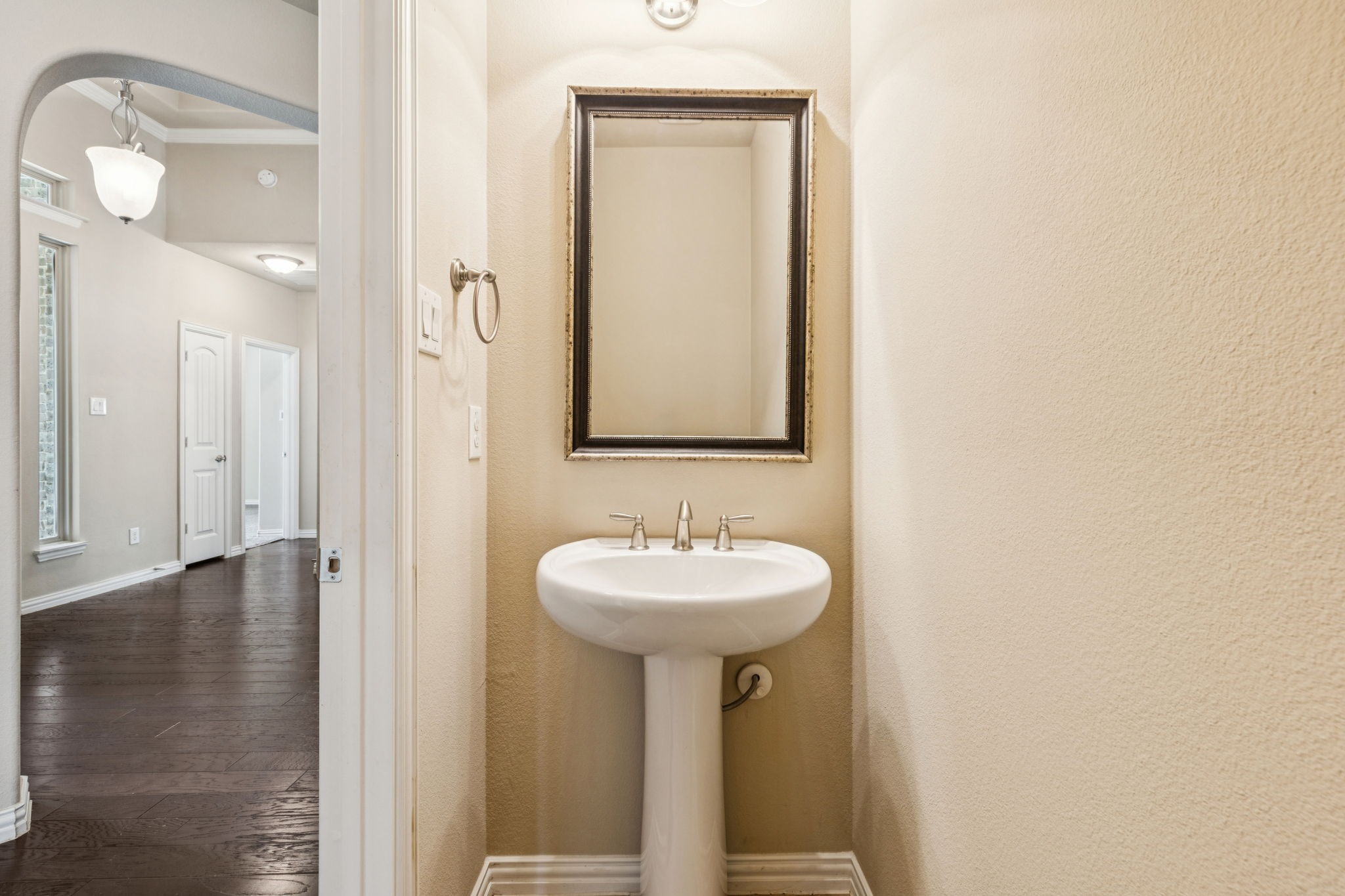 417 Traveller Street