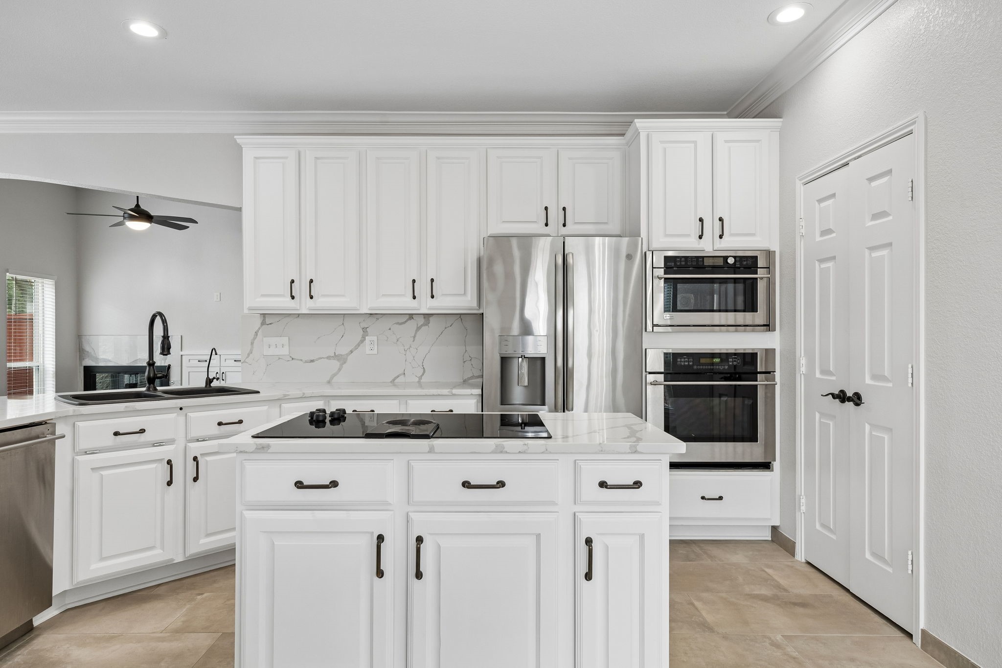 6728 Saddletree Trail