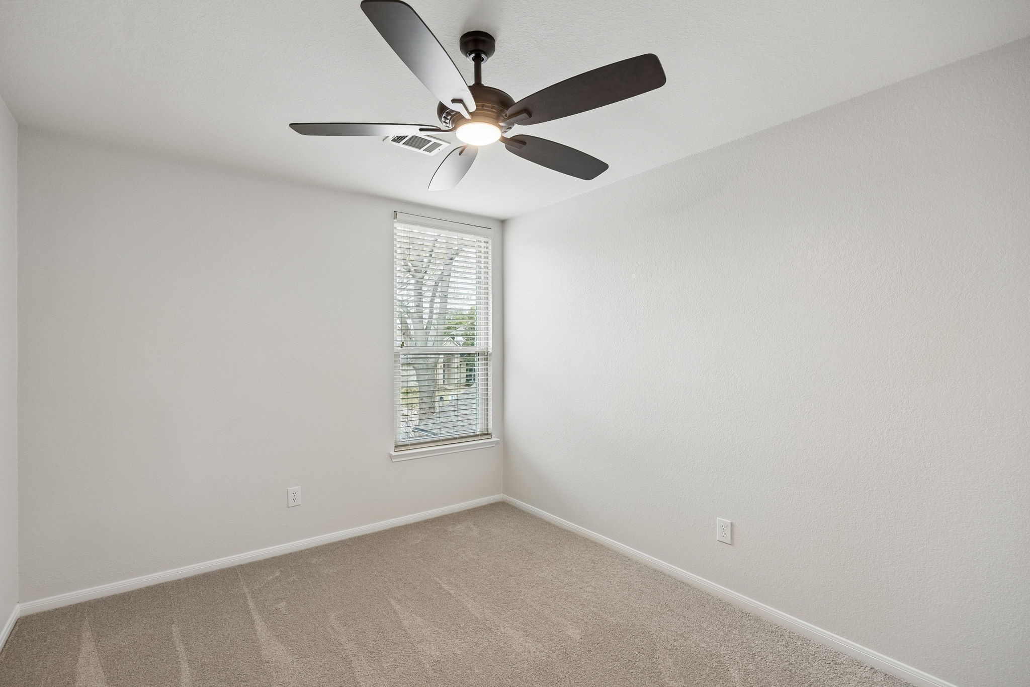 6728 Saddletree Trail