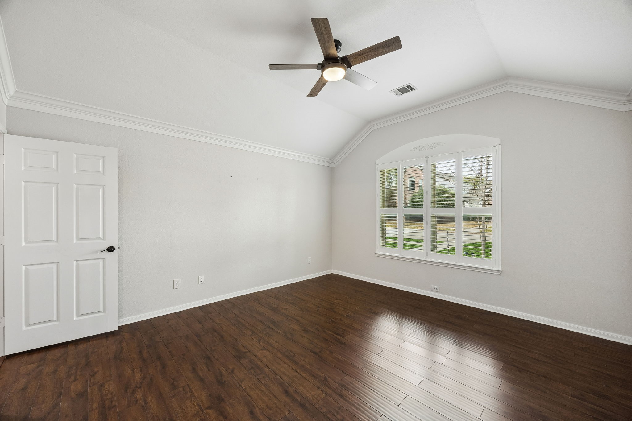 6728 Saddletree Trail