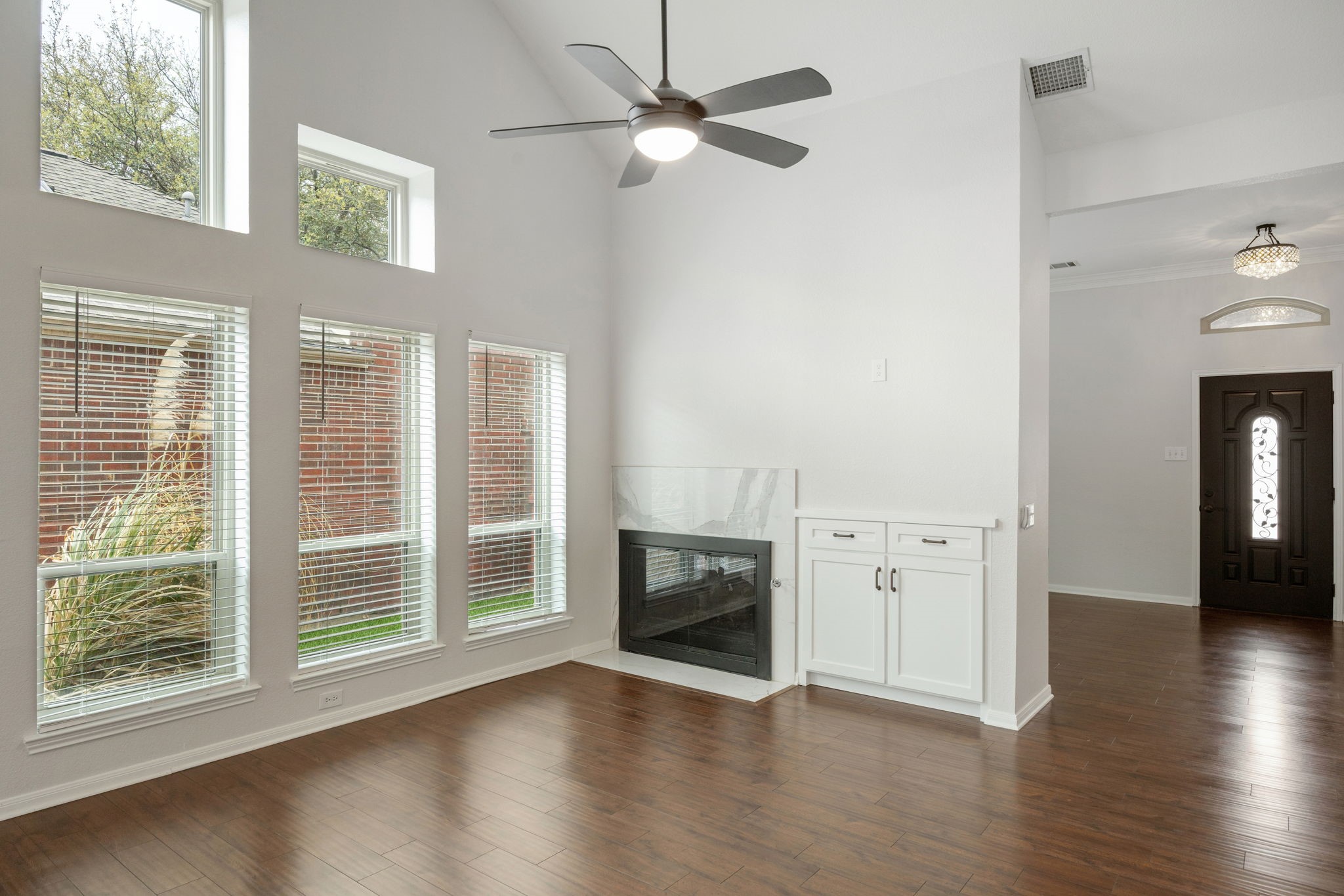 6728 Saddletree Trail