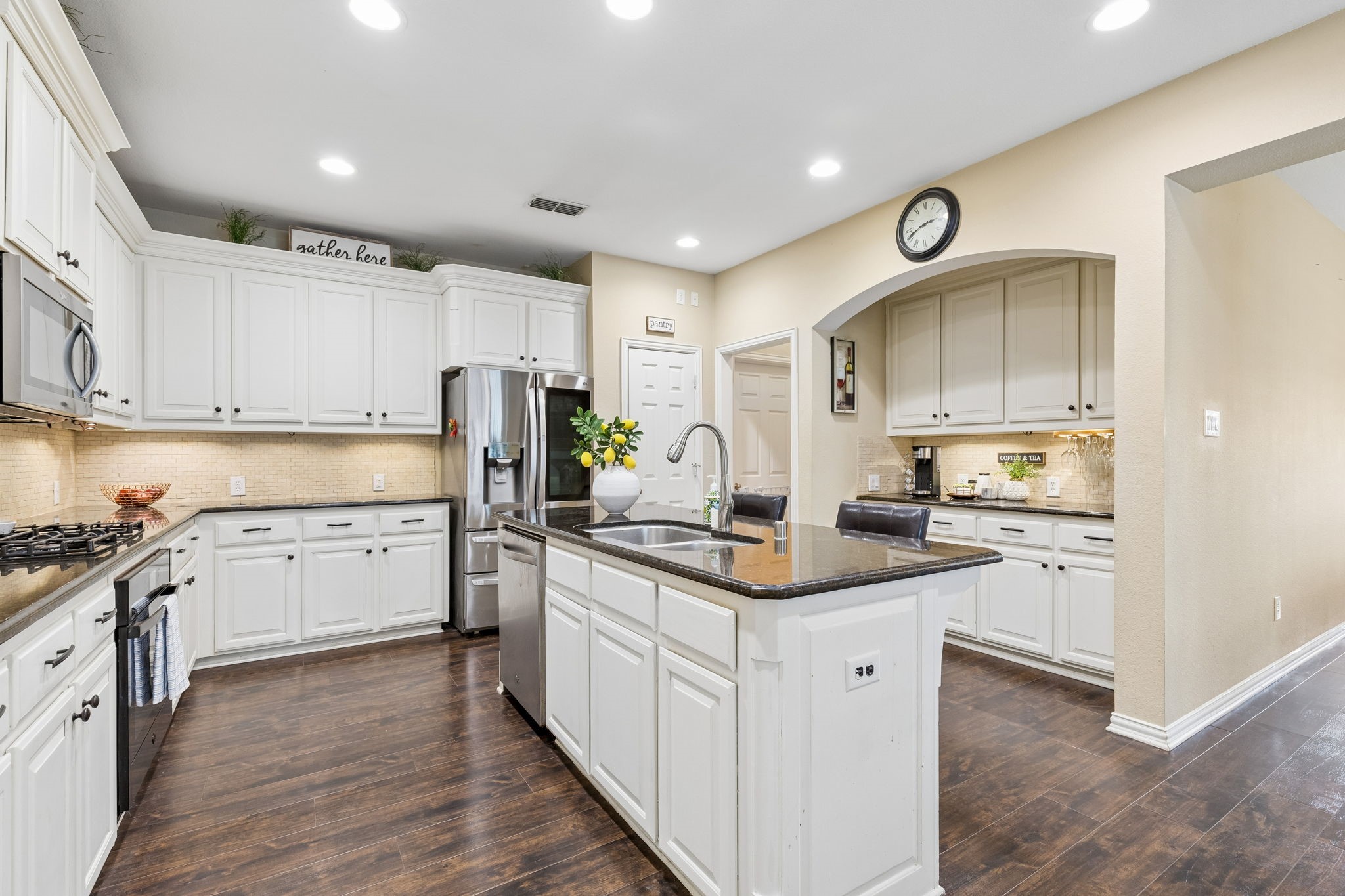 934 Dunleer Drive