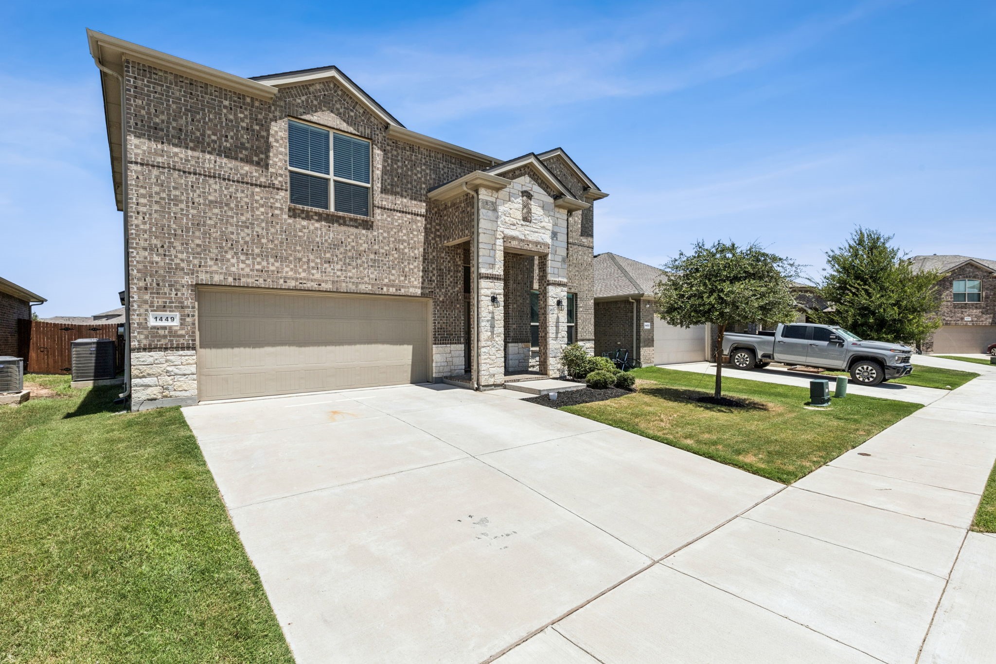 1449 Archway Court