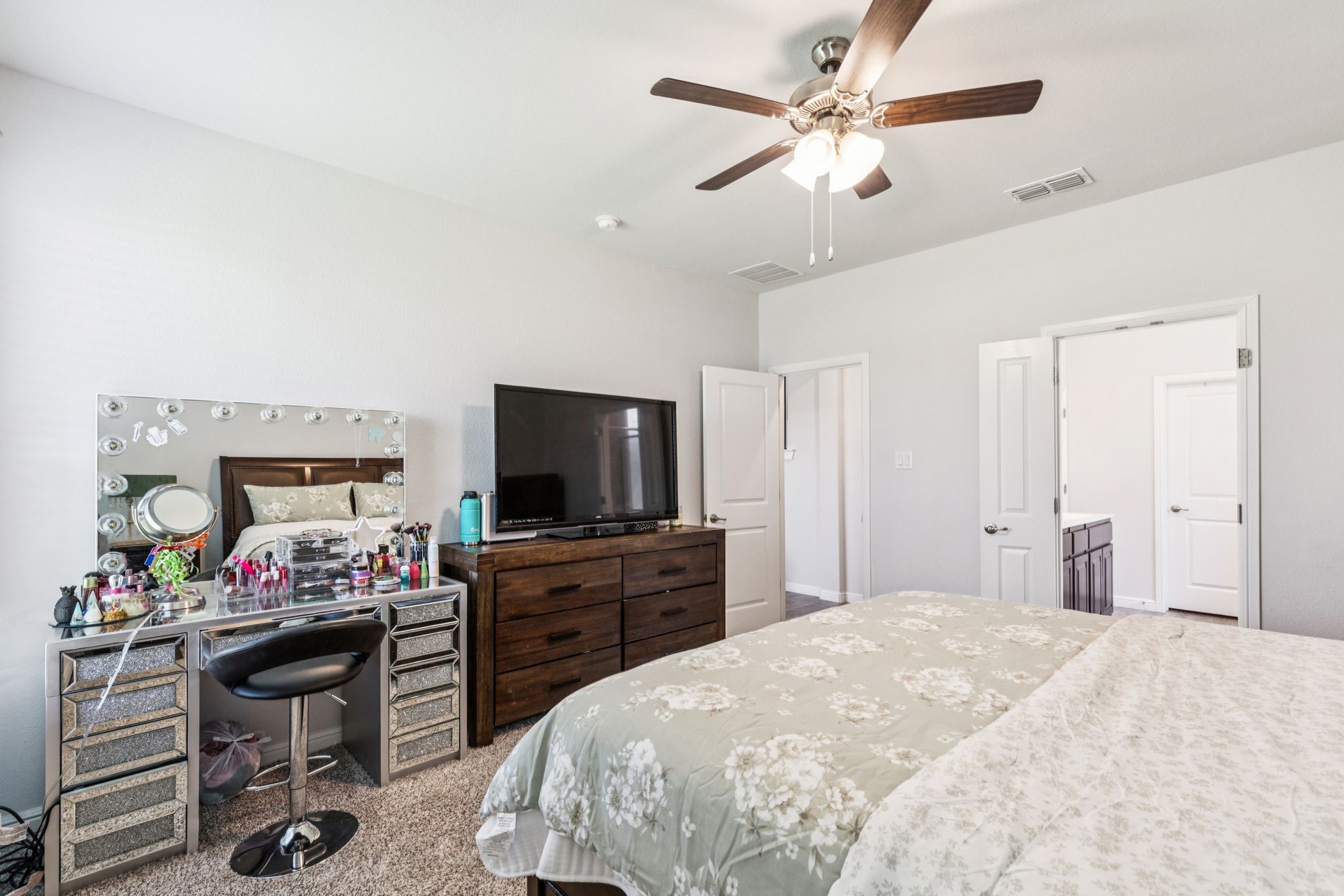 1449 Archway Court