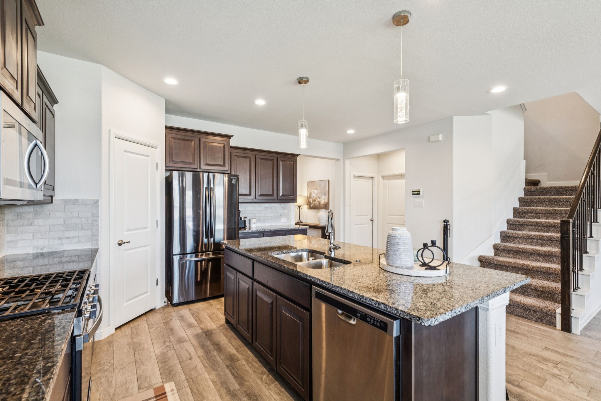 1449 Archway Court