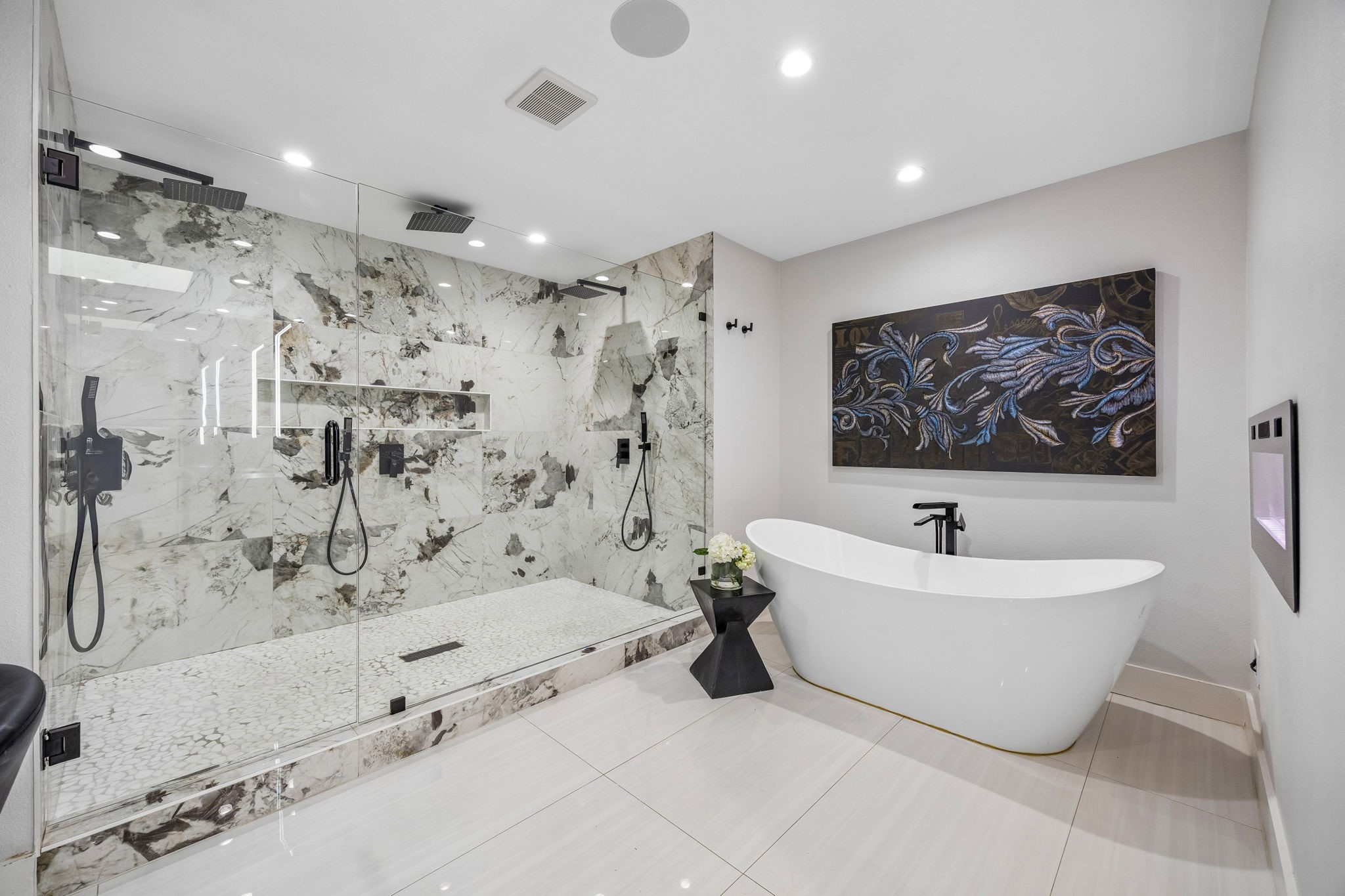 1250 Alto Vista Street