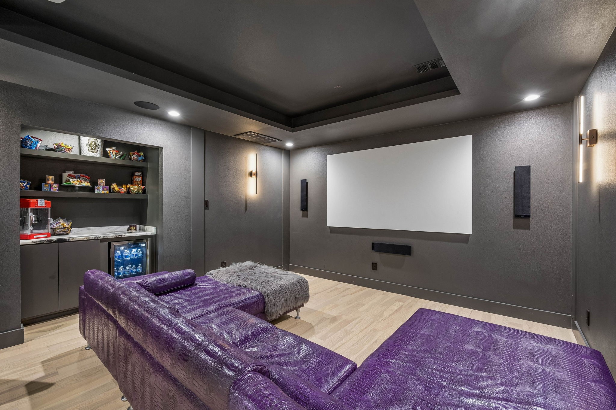 1250 Alto Vista Street