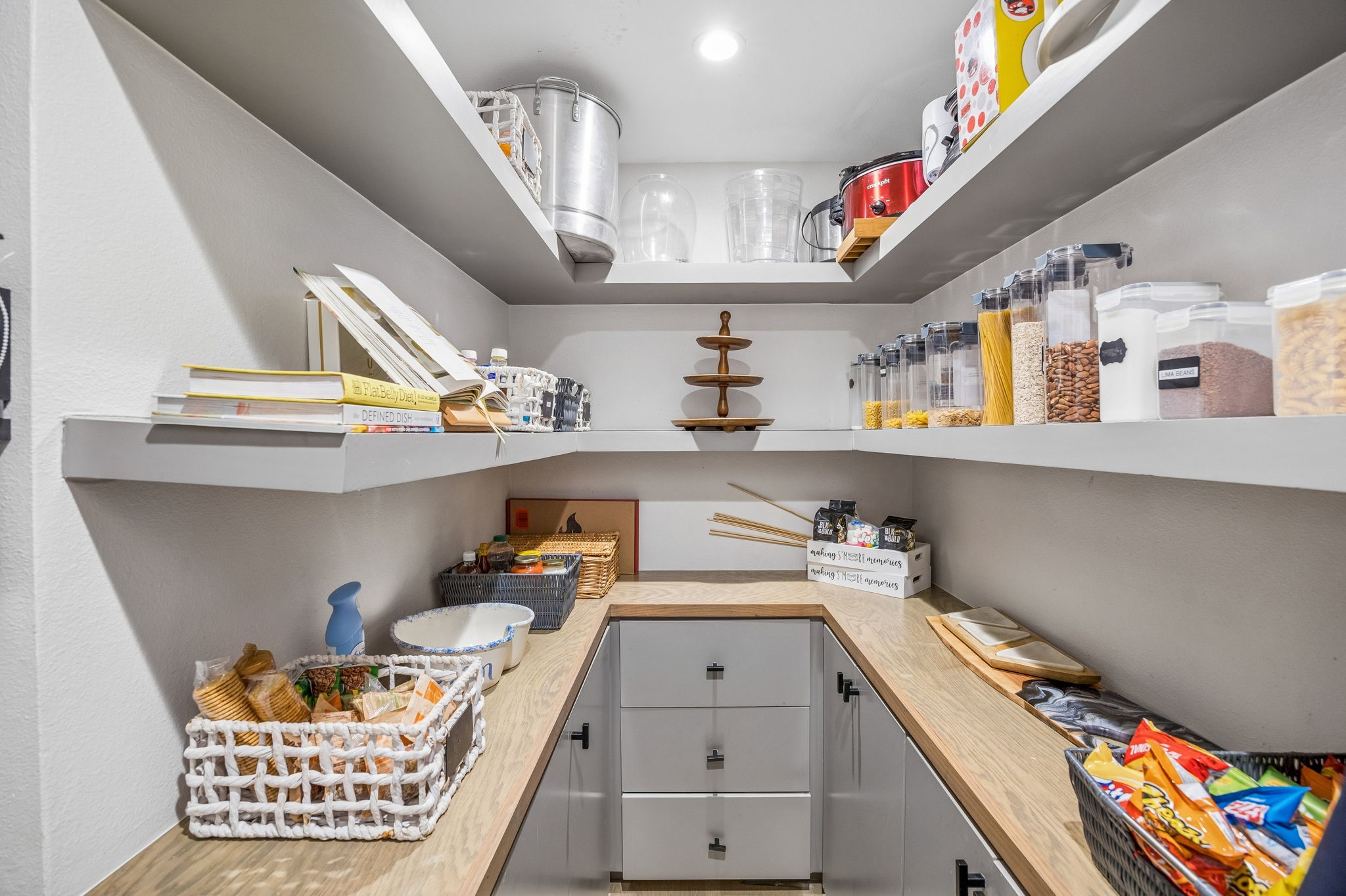 1250 Alto Vista Street