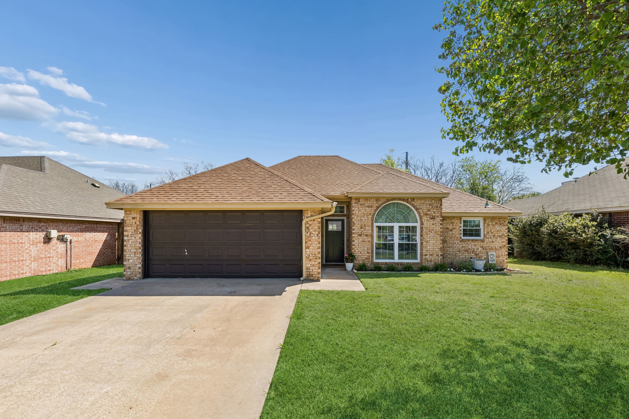 906 Bayfield Drive