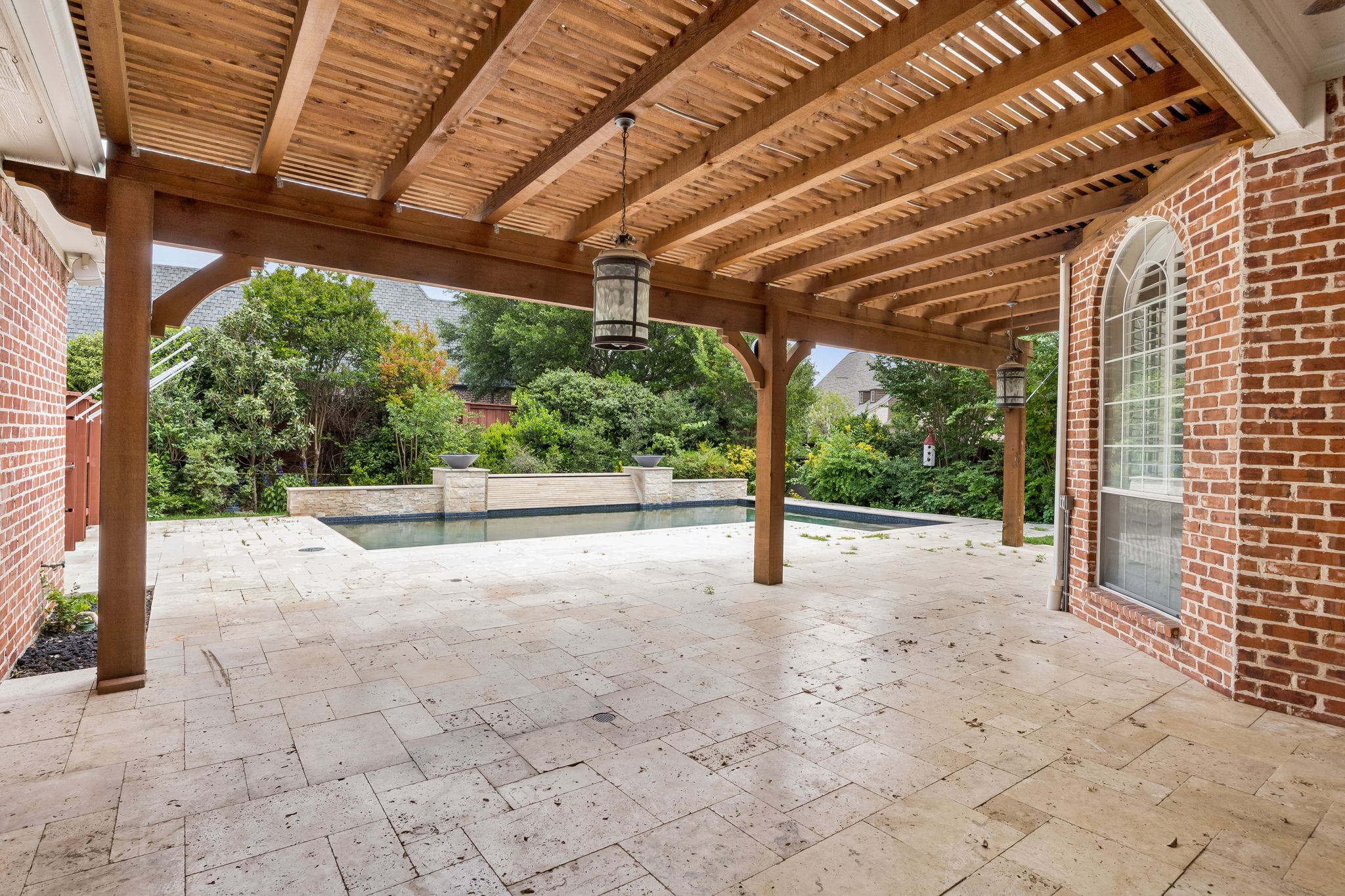 1000 Navarro Drive