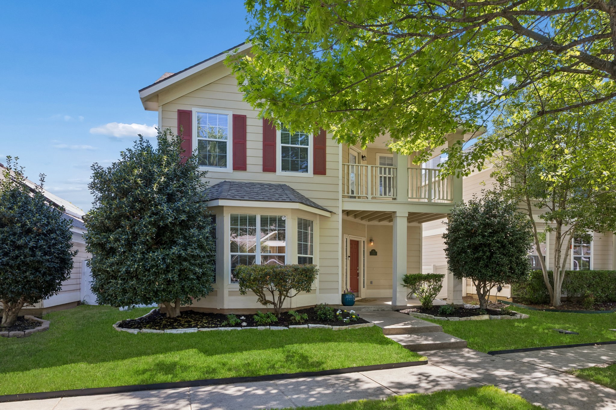 1376 Kingston Place