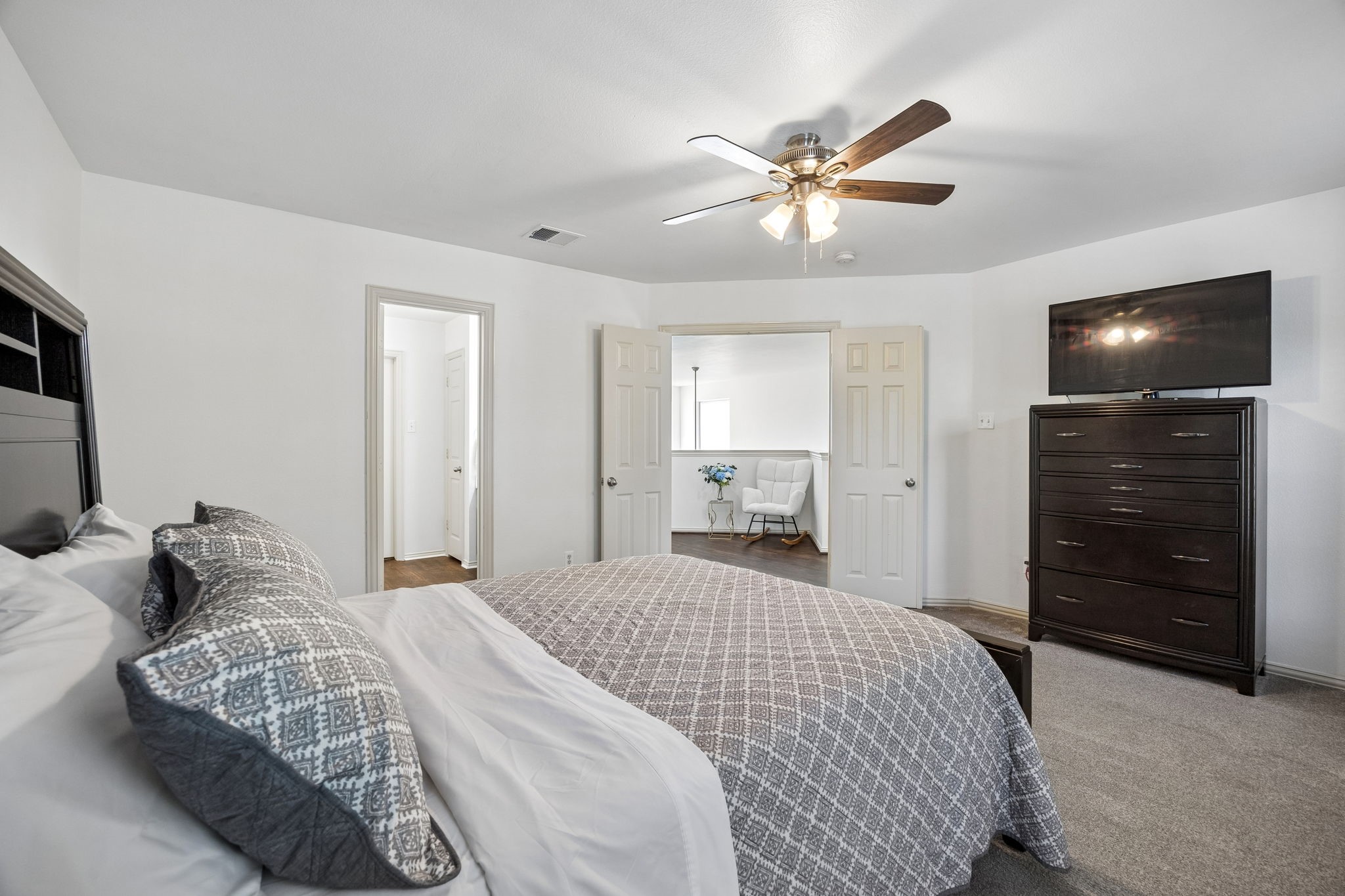 1376 Kingston Place