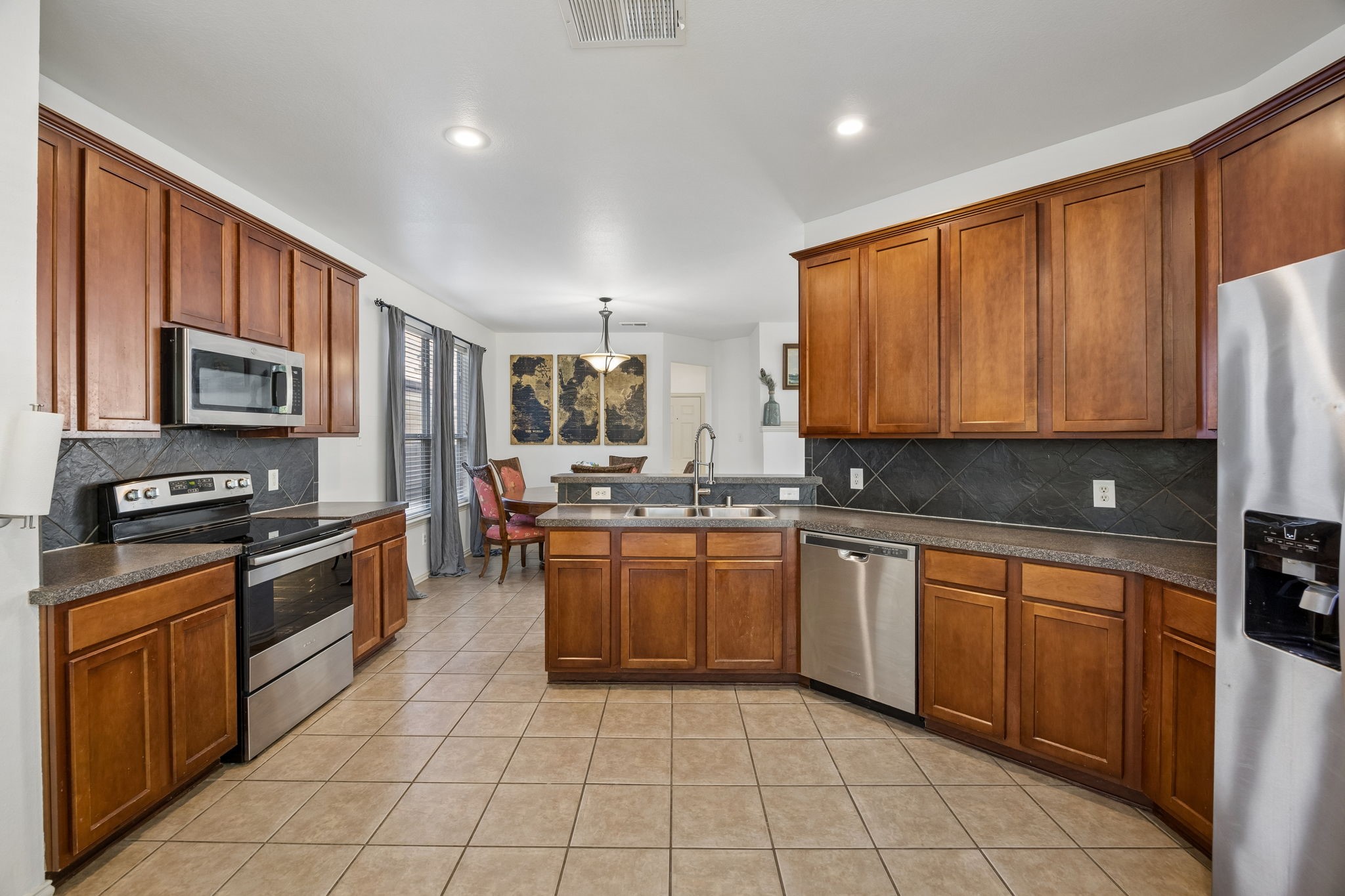 1376 Kingston Place