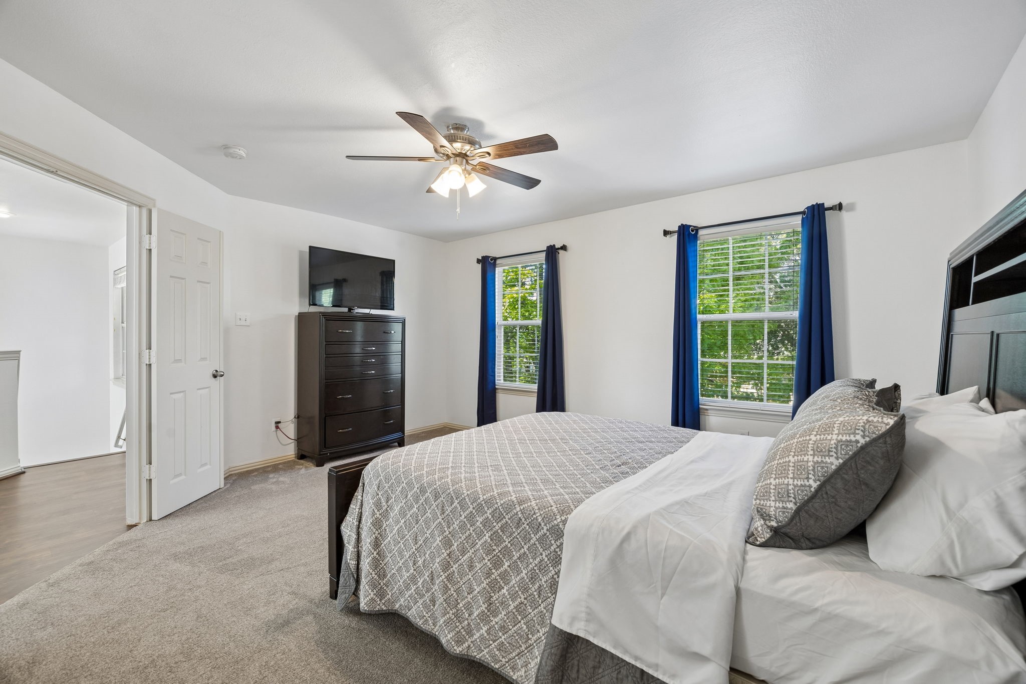 1376 Kingston Place