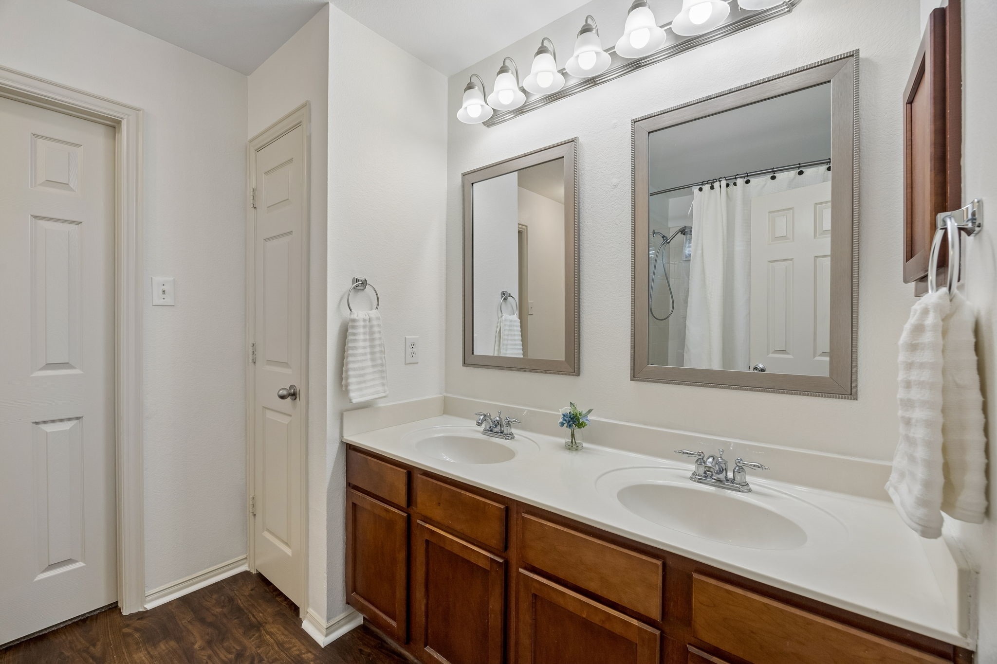 1376 Kingston Place
