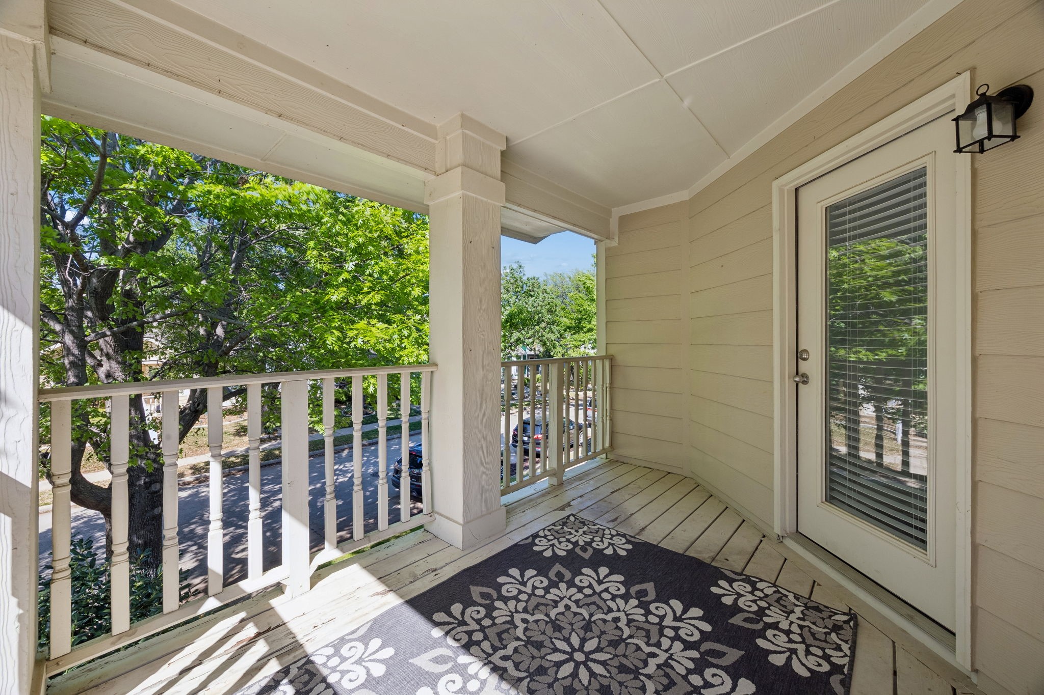 1376 Kingston Place